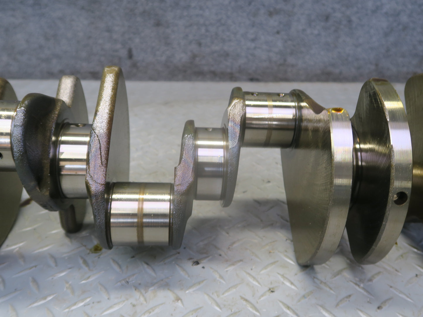 07-09 Mercedes R230 SL550 M273 273.965 5.5L Engine Crankshaft 112K Miles OEM
