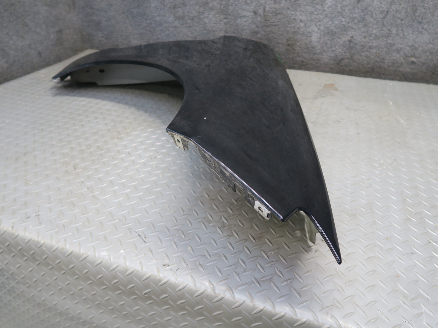 12-15 Mercedes W166 Ml-class Front Right Fender Shell Panel Cover Black OEM