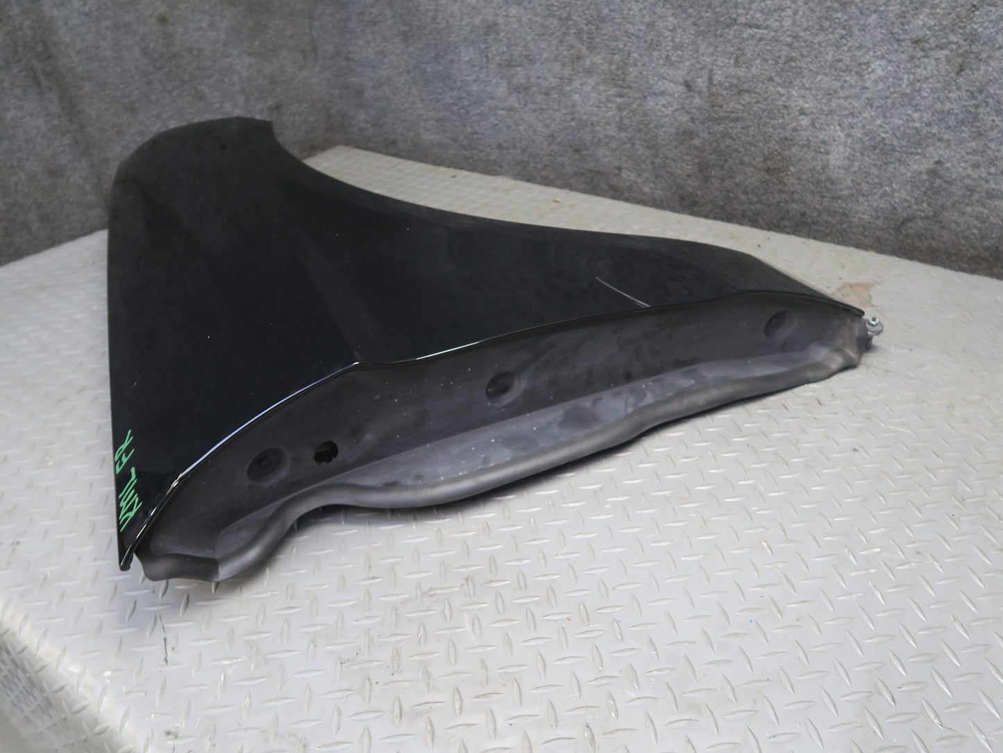 12-15 Mercedes W166 Ml-class Front Right Fender Shell Panel Cover Black OEM
