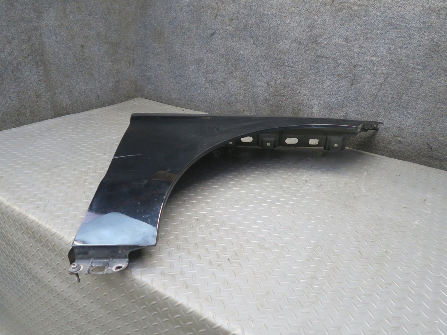 12-15 Mercedes W166 Ml-class Front Right Fender Shell Panel Cover Black OEM