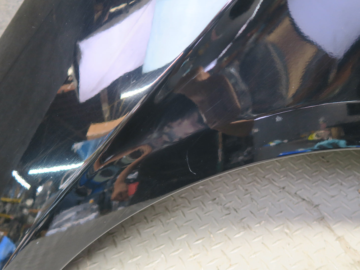 12-15 Mercedes W166 Ml-class Front Left Fender Shell Panel Cover Black  OEM