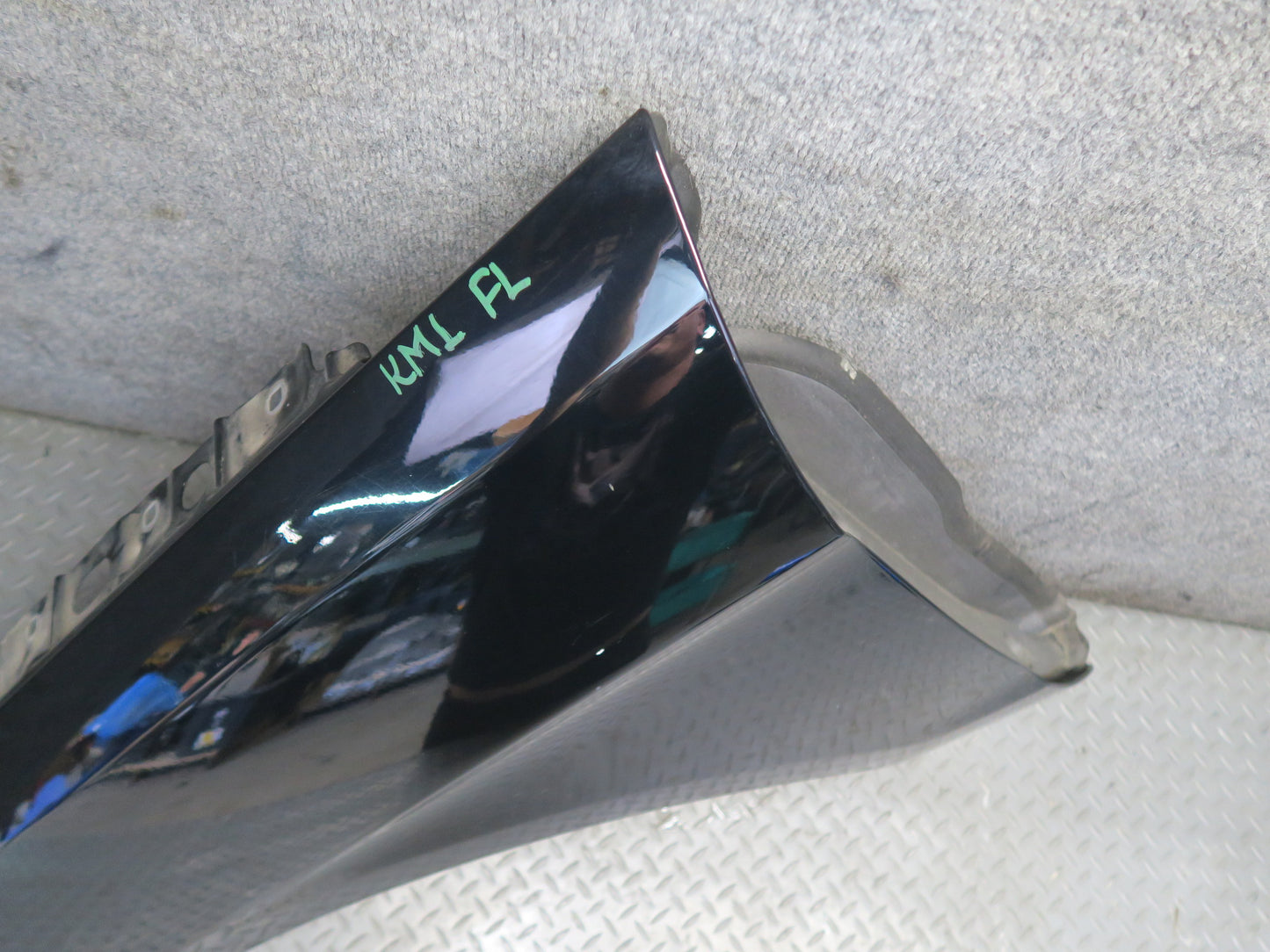 12-15 Mercedes W166 Ml-class Front Left Fender Shell Panel Cover Black  OEM