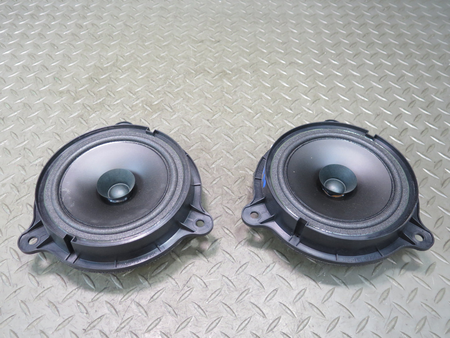09-20 Nissan Z34 370Z Set of 2 Left & Right Door Speaker OEM