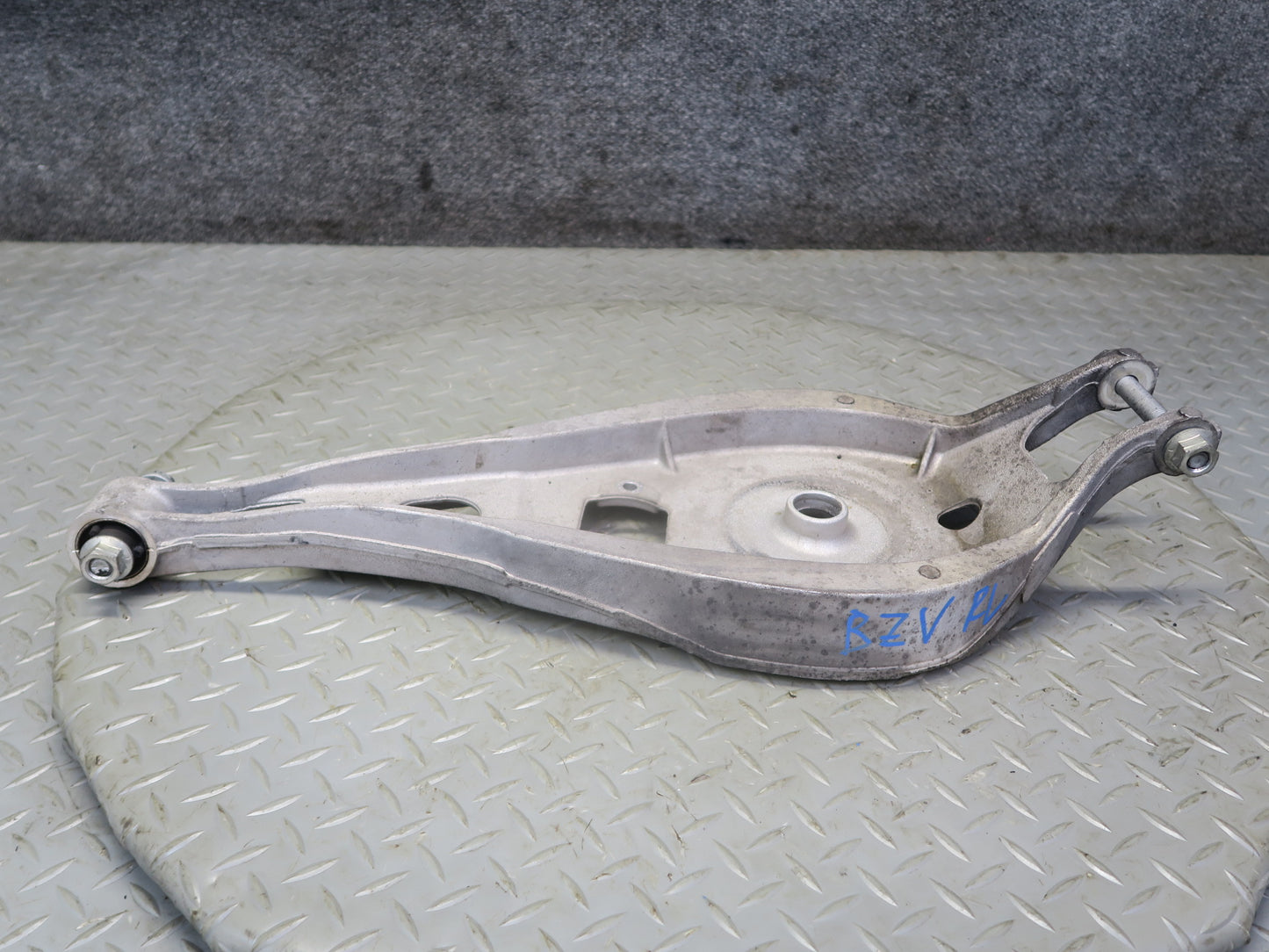 03-08 BMW E85 Z4 RWD Rear Left Suspension Upper Control Arm 66K 1094889 OEM