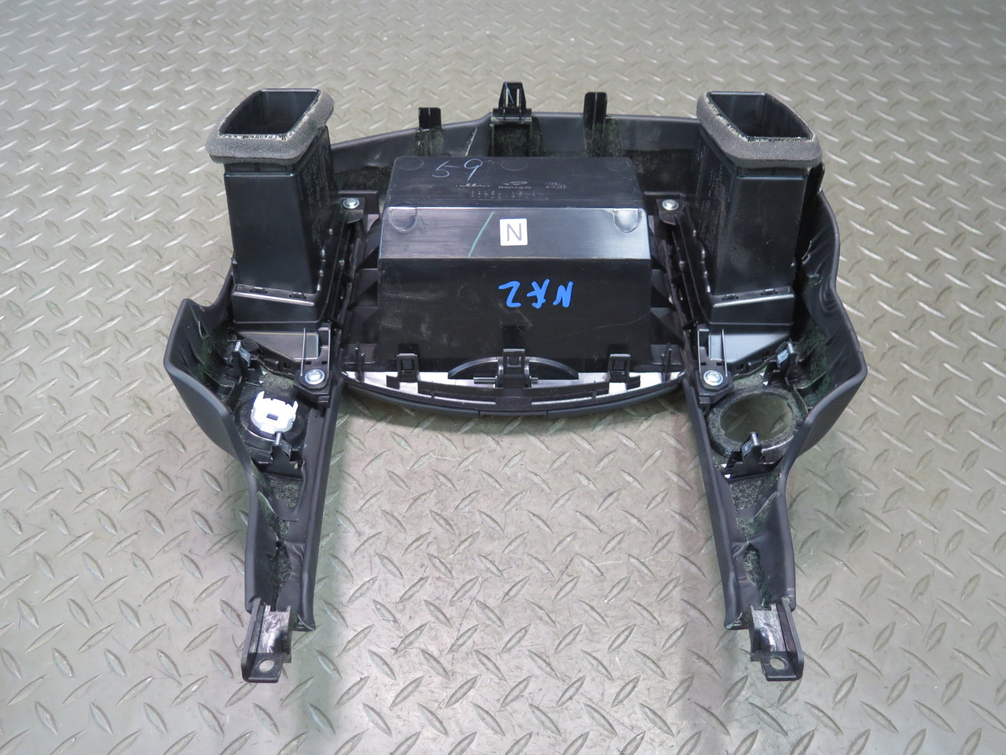 09-20 Nissan Z34 370Z Dash Center Air Vent Storage Box Trim 68250-1EA0A OEM
