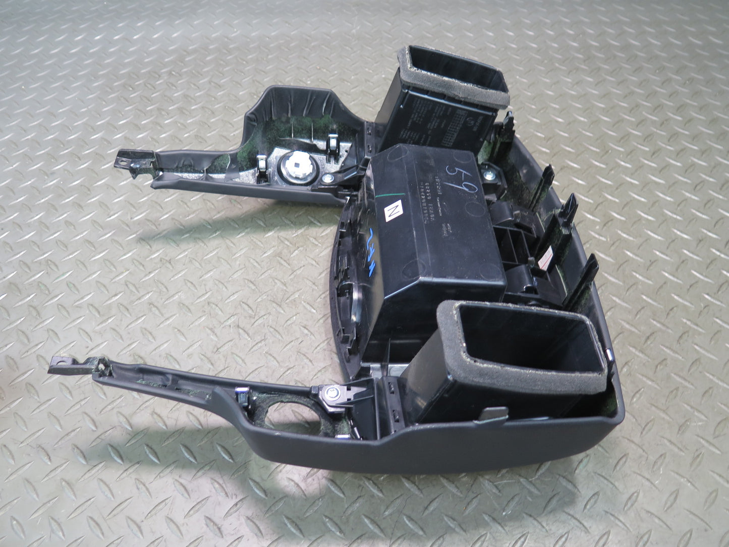 09-20 Nissan Z34 370Z Dash Center Air Vent Storage Box Trim 68250-1EA0A OEM