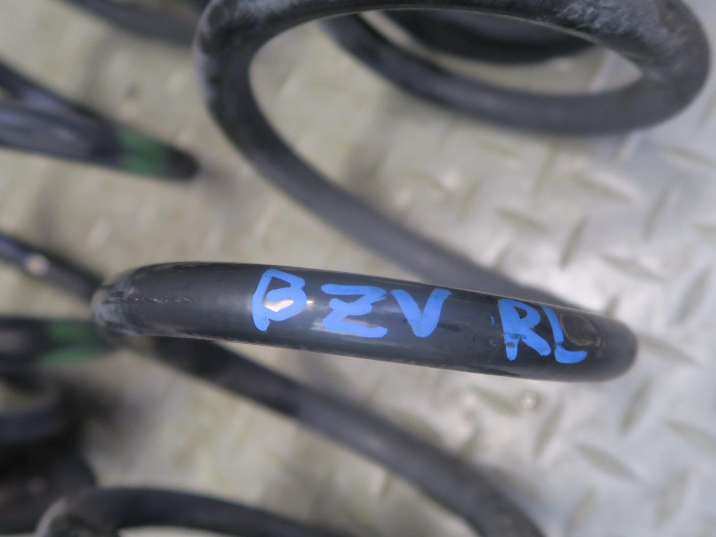03-08 BMW E85 Z4 Set of 2 Rear Left & Right Suspension Coil Spring 66K Miles OEM