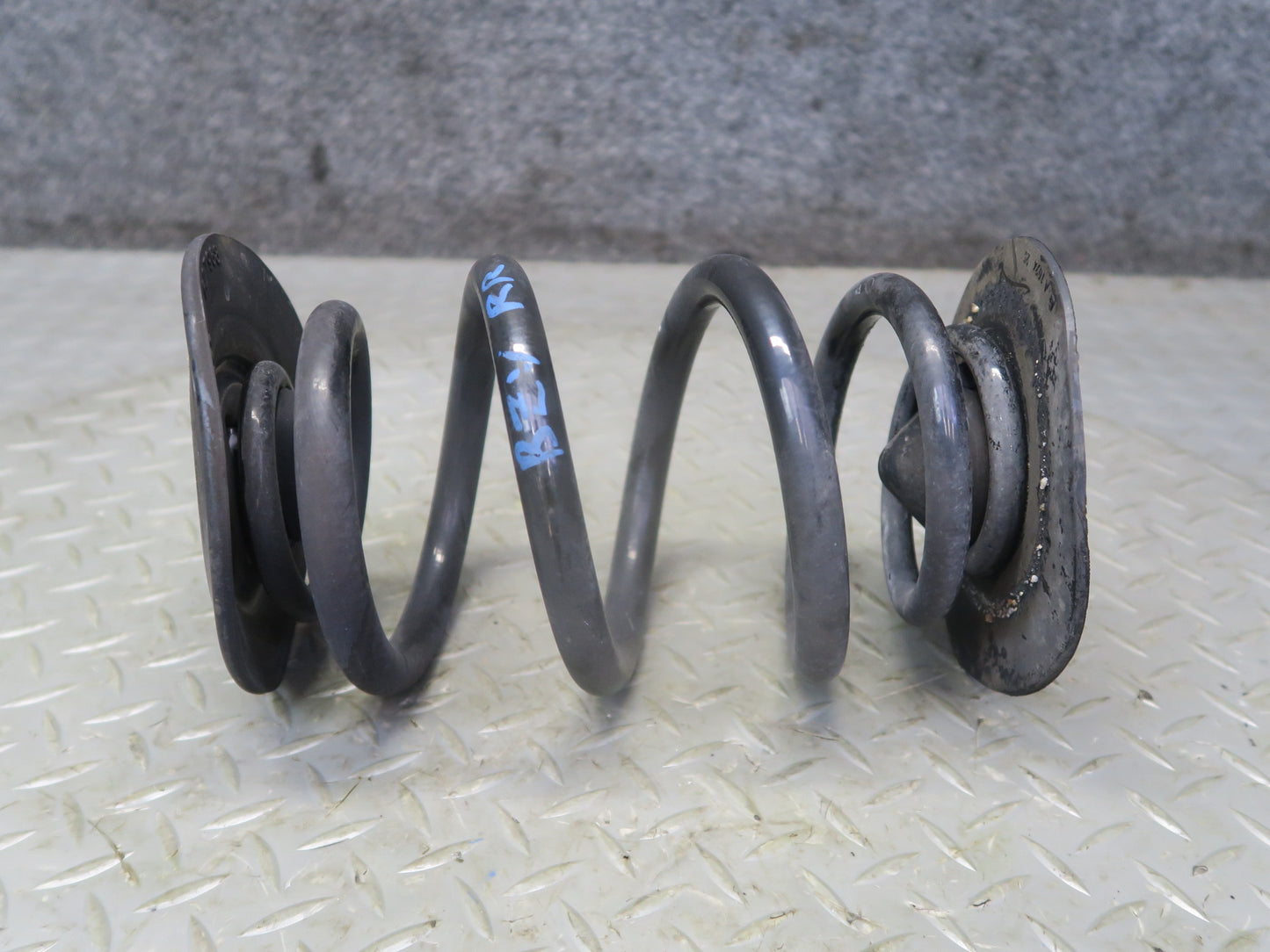 03-08 BMW E85 Z4 Set of 2 Rear Left & Right Suspension Coil Spring 66K Miles OEM