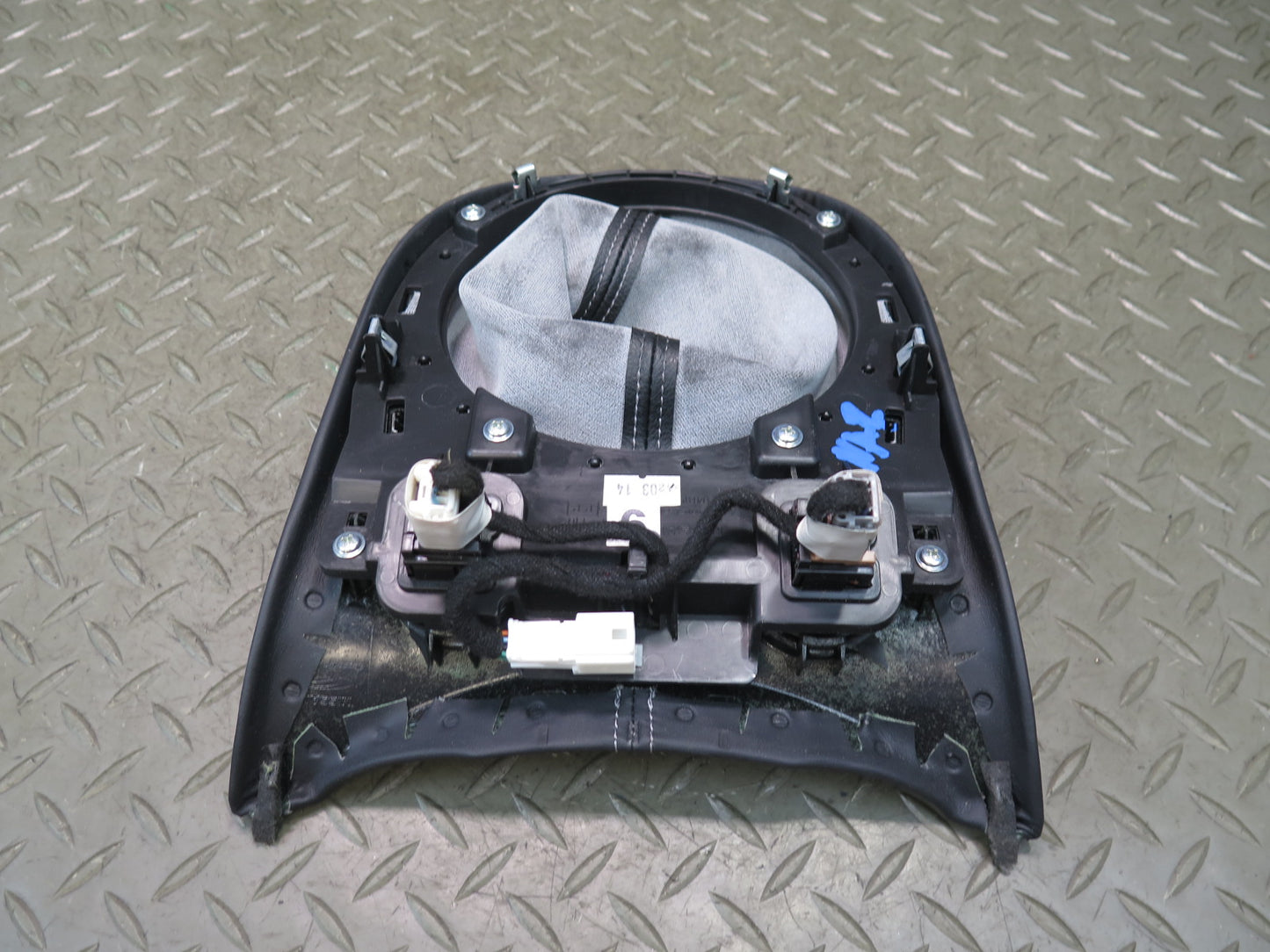 09-20 Nissan Z34 370Z M/T Center Console Shifter Trim Cover Boot Switch Set OEM