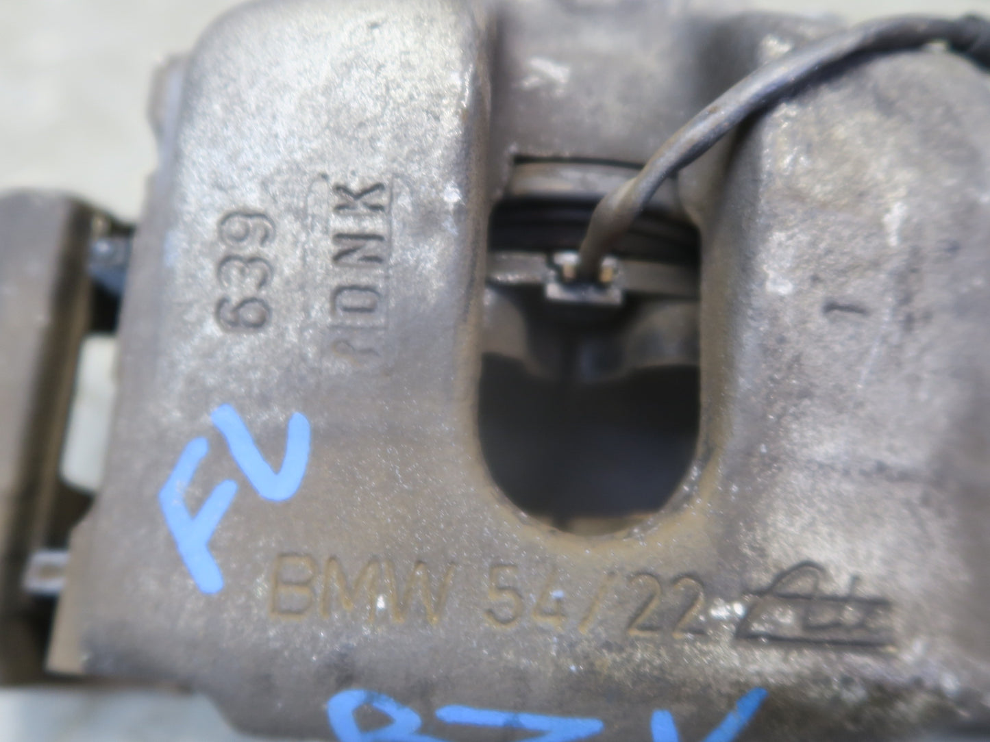 03-05 BMW E85 Z4 RWD Set of 2 Front Left & Right Brake Caliper 66K Miles OEM