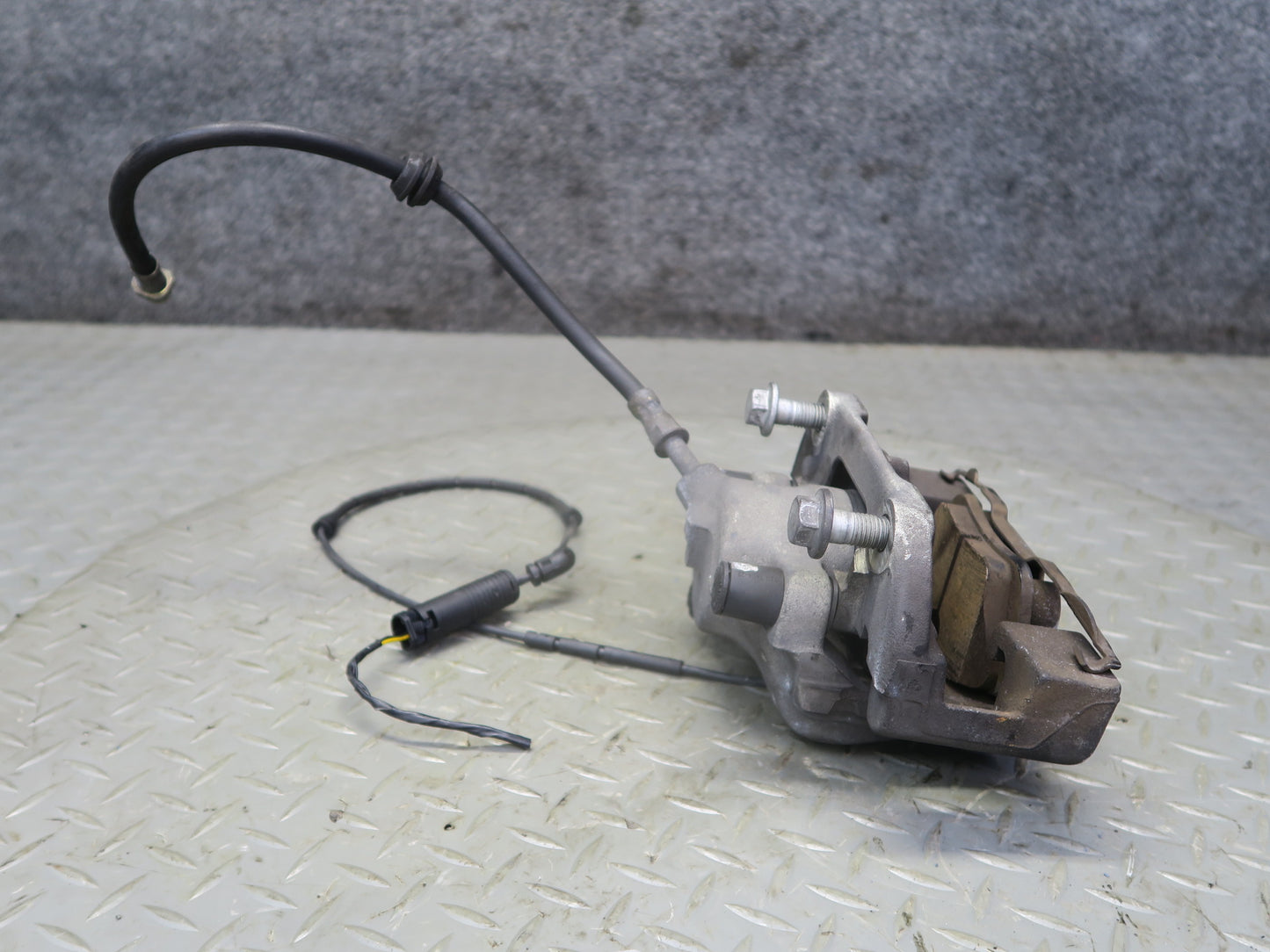 03-05 BMW E85 Z4 RWD Set of 2 Front Left & Right Brake Caliper 66K Miles OEM