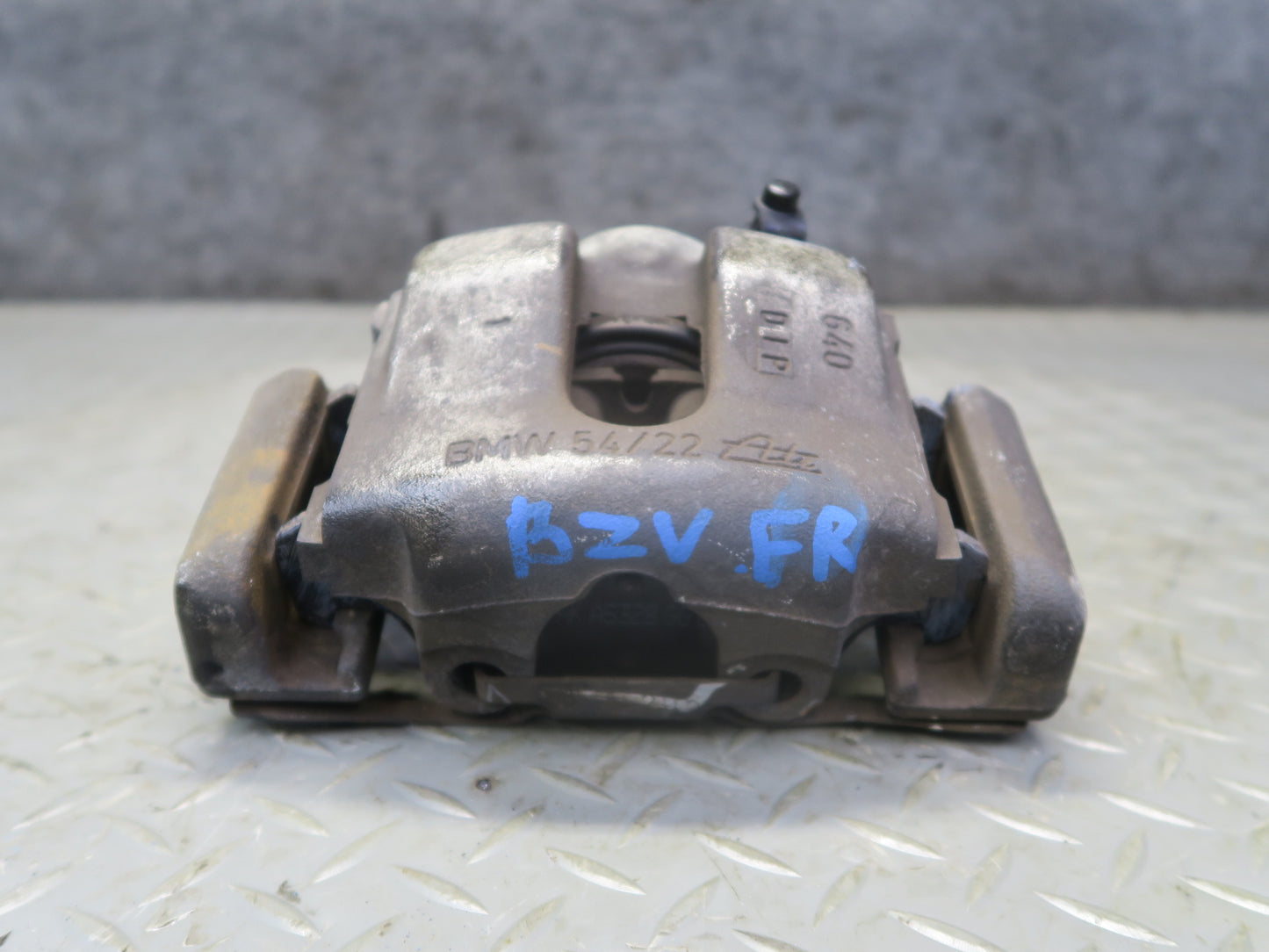 03-05 BMW E85 Z4 RWD Set of 2 Front Left & Right Brake Caliper 66K Miles OEM
