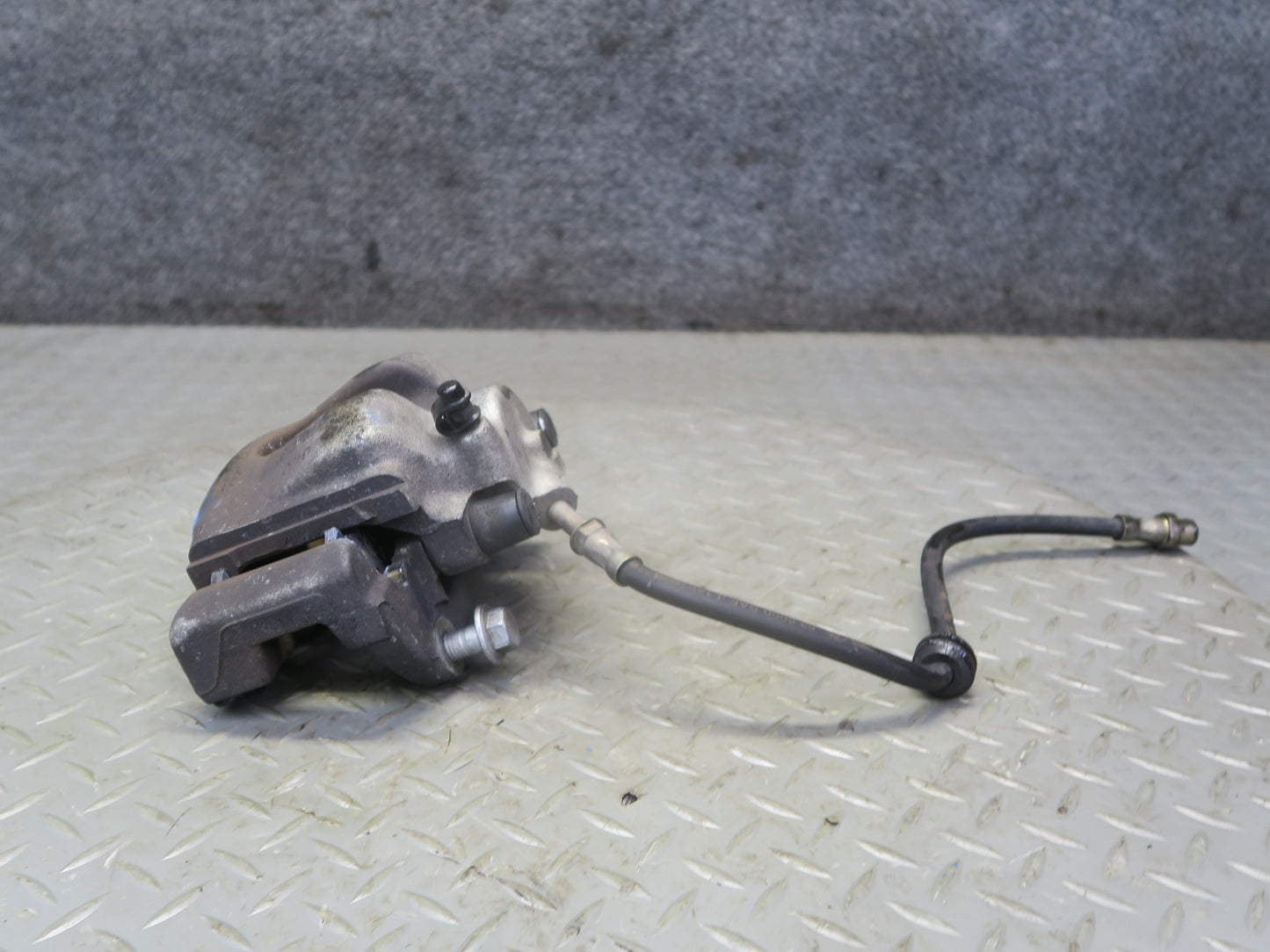 03-05 BMW E85 Z4 RWD Set of 2 Front Left & Right Brake Caliper 66K Miles OEM