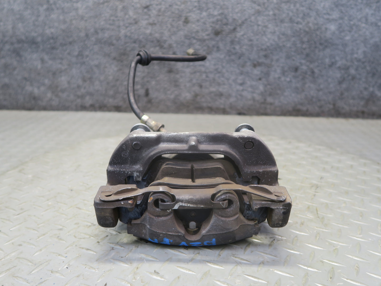 03-05 BMW E85 Z4 RWD Set of 2 Front Left & Right Brake Caliper 66K Miles OEM