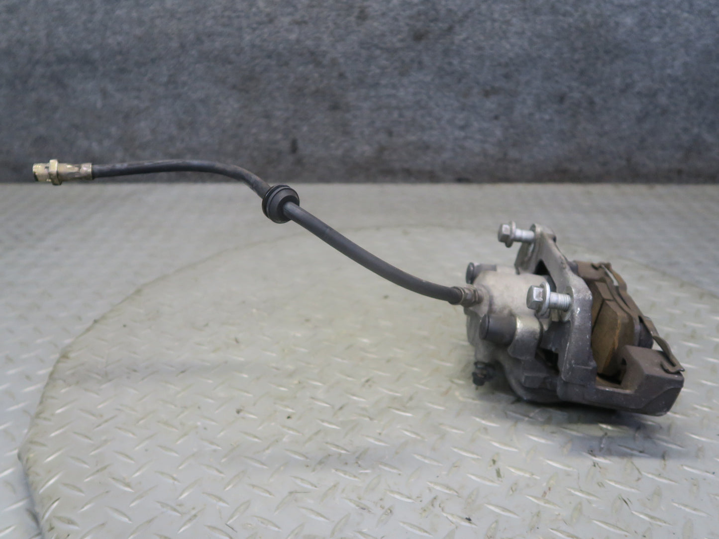 03-05 BMW E85 Z4 RWD Set of 2 Front Left & Right Brake Caliper 66K Miles OEM