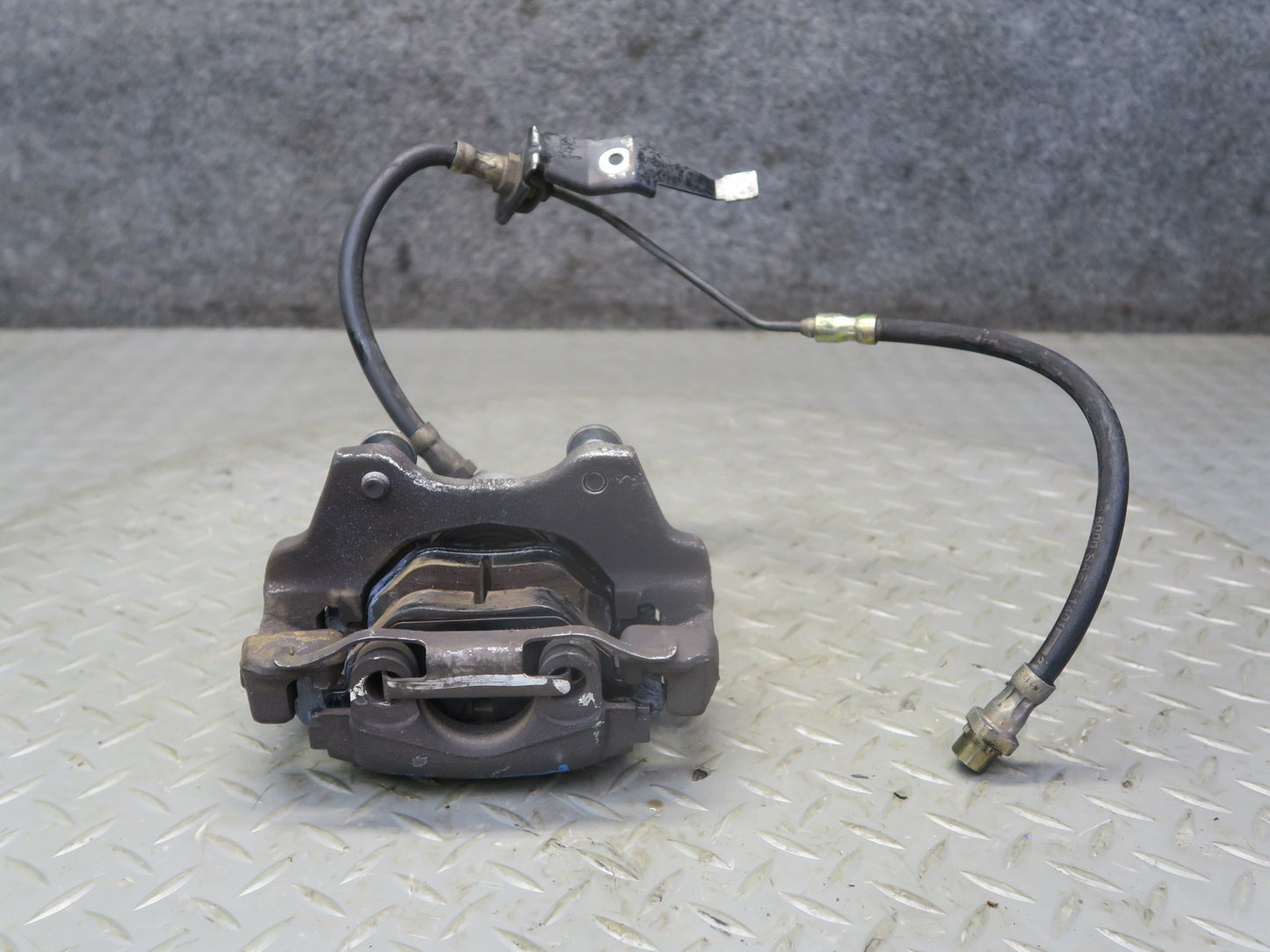 03-08 BMW E86 E85 Z4 3.0L RWD Set of 2 Rear Left & Right Brake Caliper 66K OEM