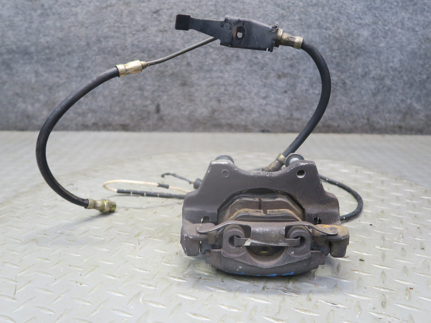 03-08 BMW E86 E85 Z4 3.0L RWD Set of 2 Rear Left & Right Brake Caliper 66K OEM