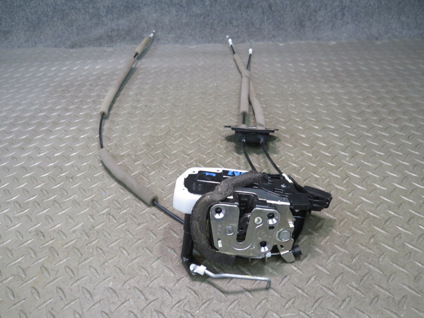 09-20 Nissan 370Z Z34 Front Left Driver Door Lock Latch Actuator OEM