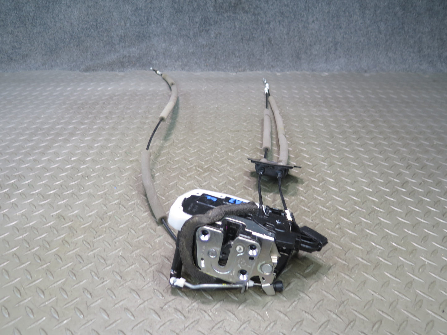 09-20 Nissan 370Z Z34 Front Left Driver Door Lock Latch Actuator OEM