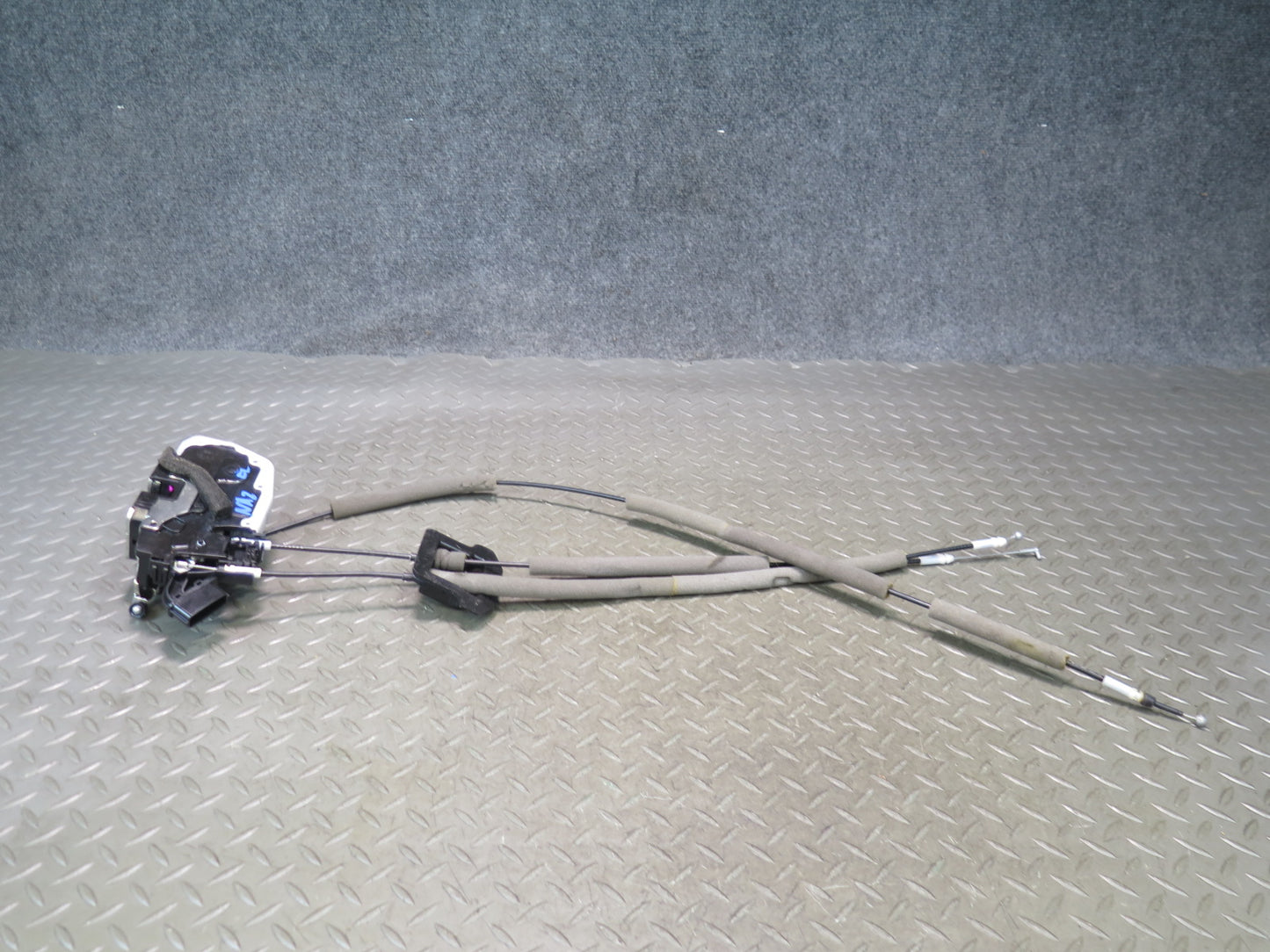 09-20 Nissan 370Z Z34 Front Left Driver Door Lock Latch Actuator OEM