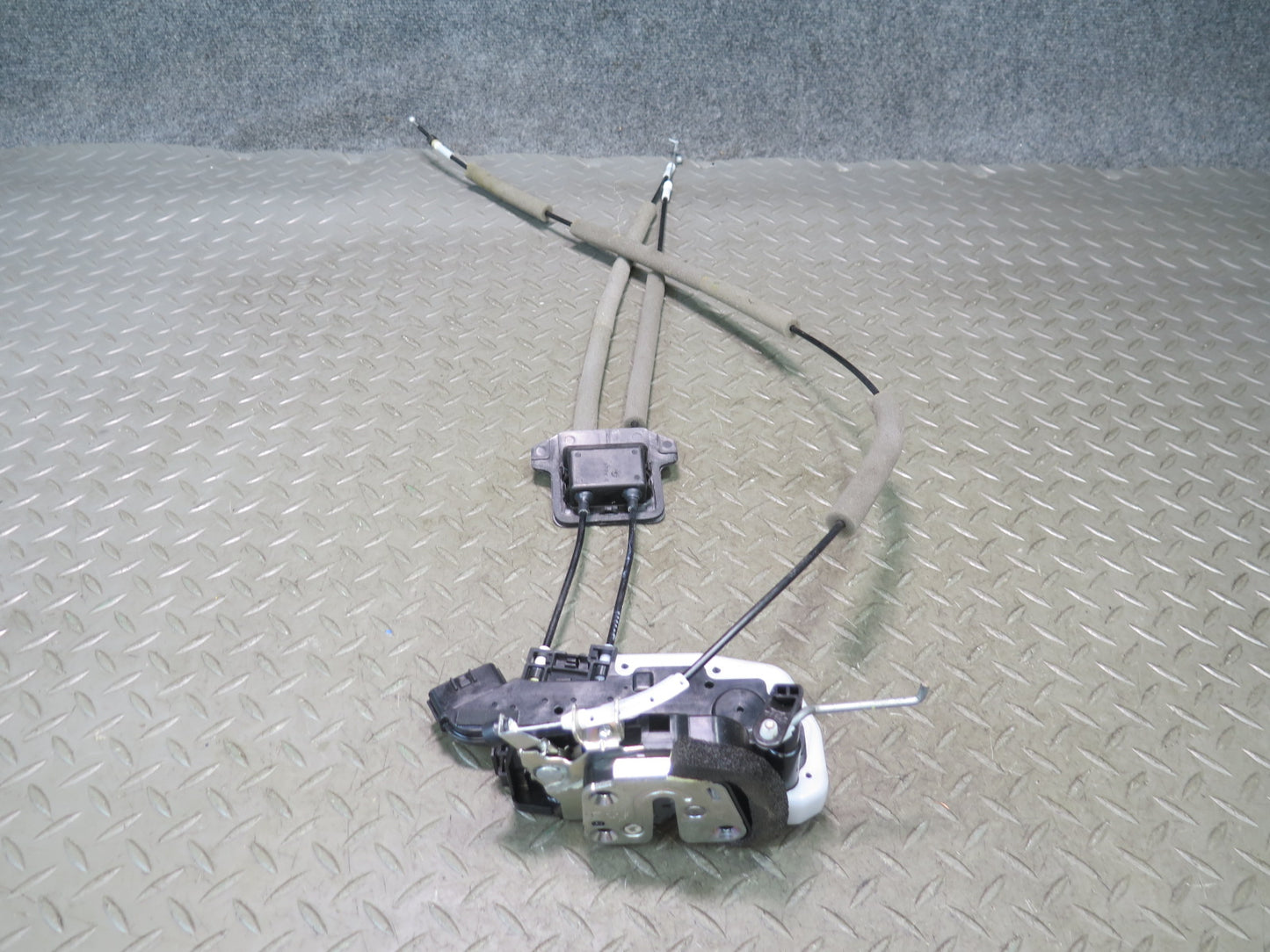 09-20 Nissan 370Z Z34 Front Left Driver Door Lock Latch Actuator OEM