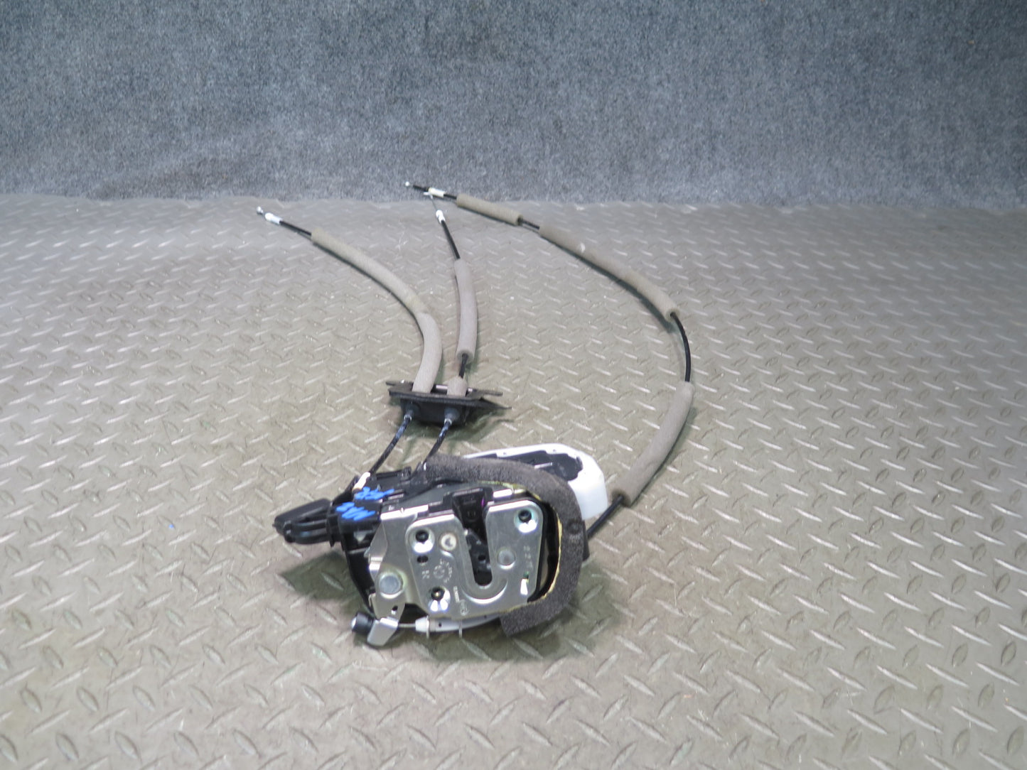 09-20 Nissan 370Z Z34 Front Right Passenger Door Lock Latch Actuator OEM