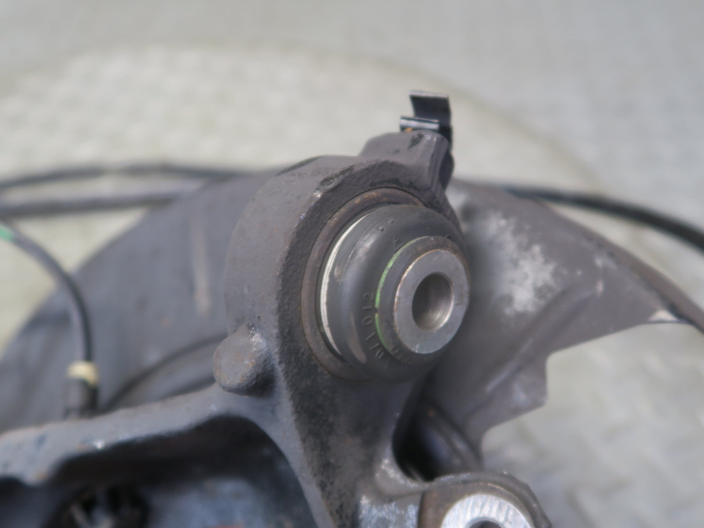 03-08 BMW E85 Z4 RWD Rear Right Spindle Knuckle Trailing Arm Hub Bearing 66K OEM