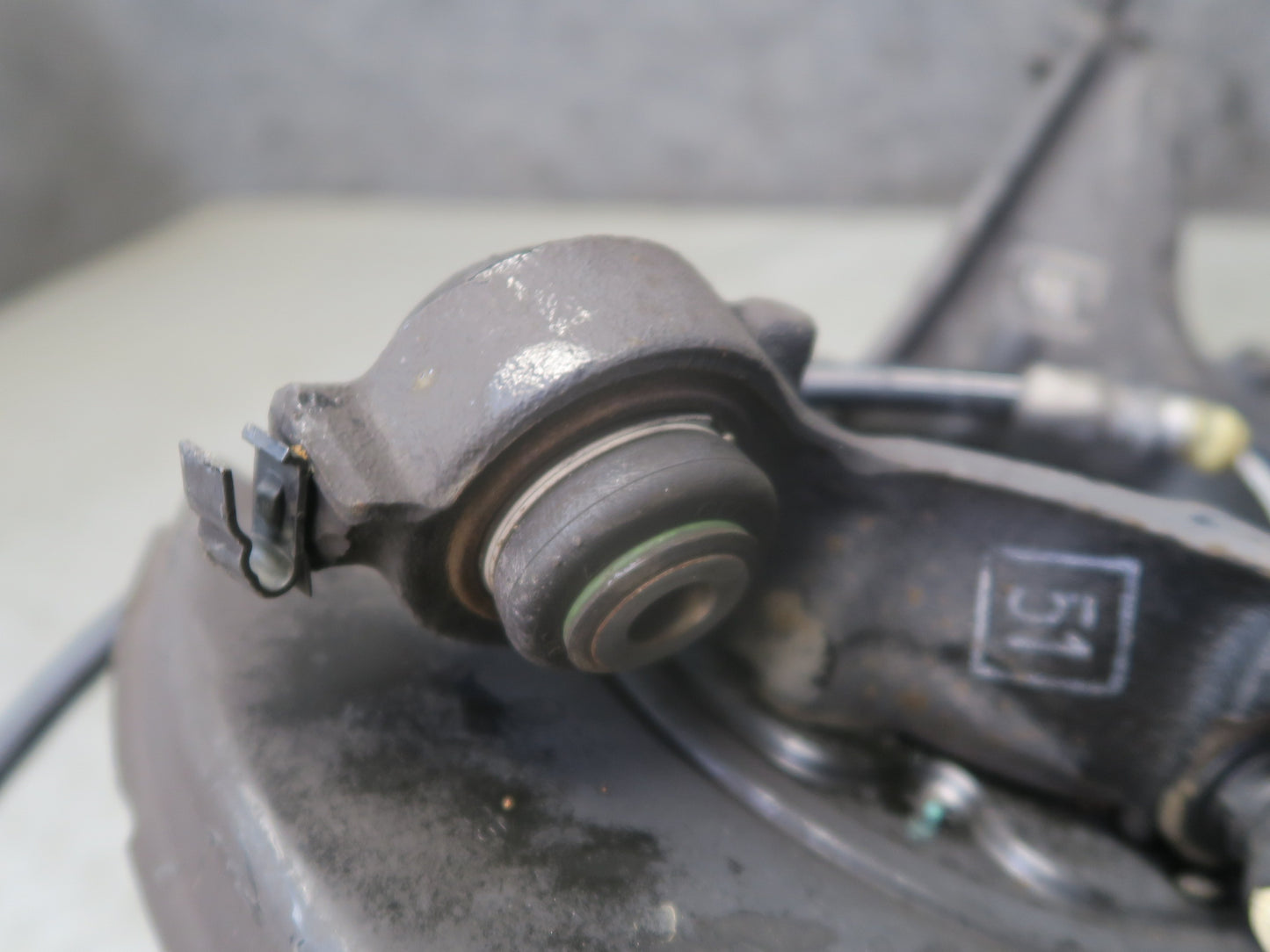 03-08 BMW E85 Z4 RWD Rear Right Spindle Knuckle Trailing Arm Hub Bearing 66K OEM
