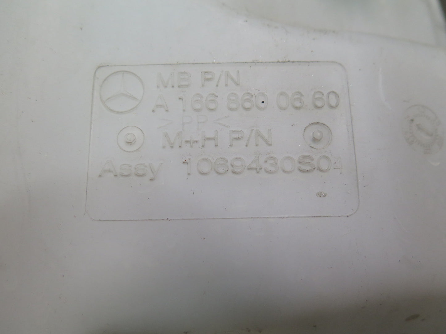 12-15 Mercedes W166 ML Windshield Washer Fluid Reservoir Tank w Neck & Pump OEM