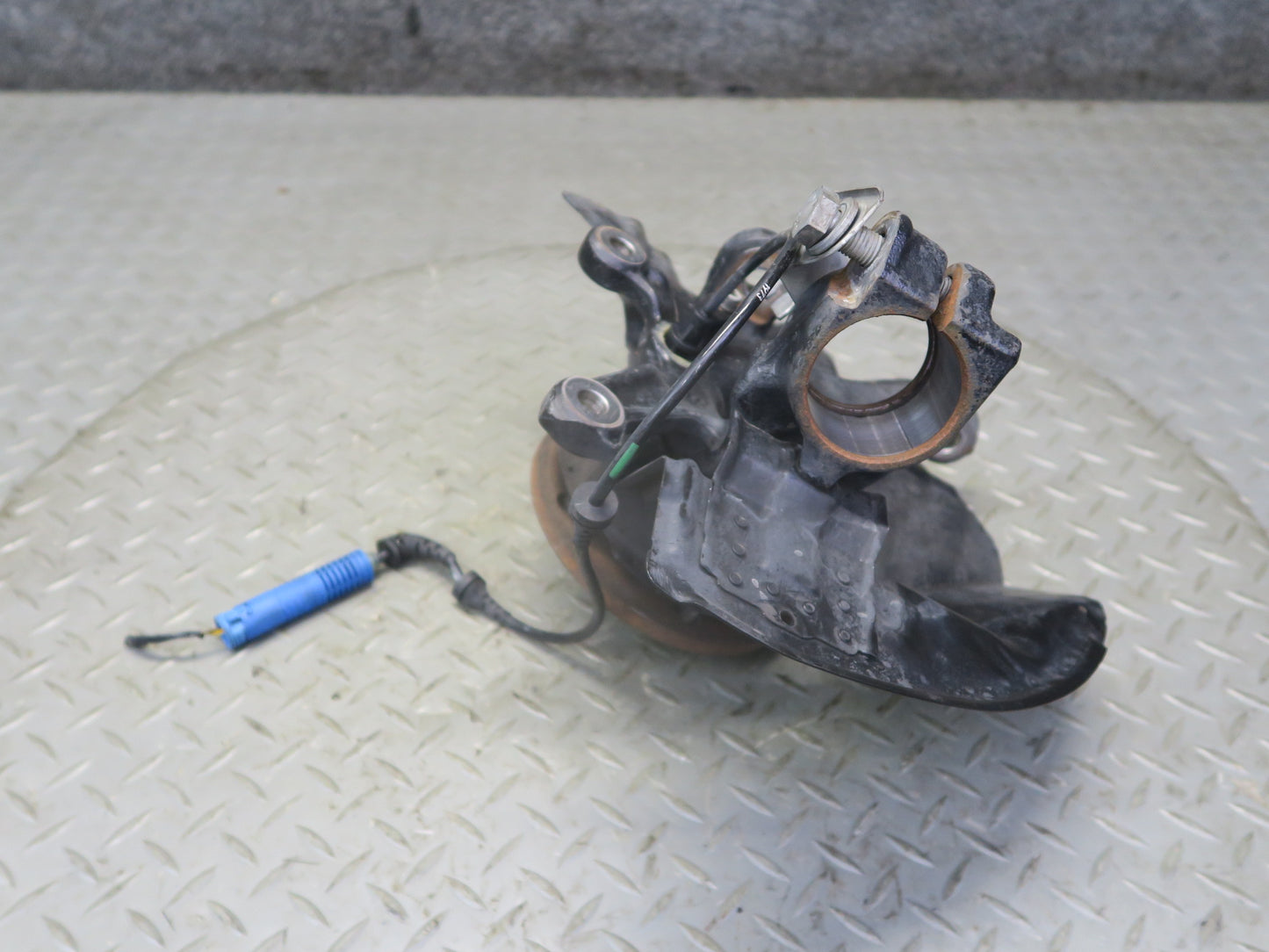 03-08 BMW E85 Z4 RWD Front Right Spindle Knuckle Wheel Hub Bearing 66K Miles OEM