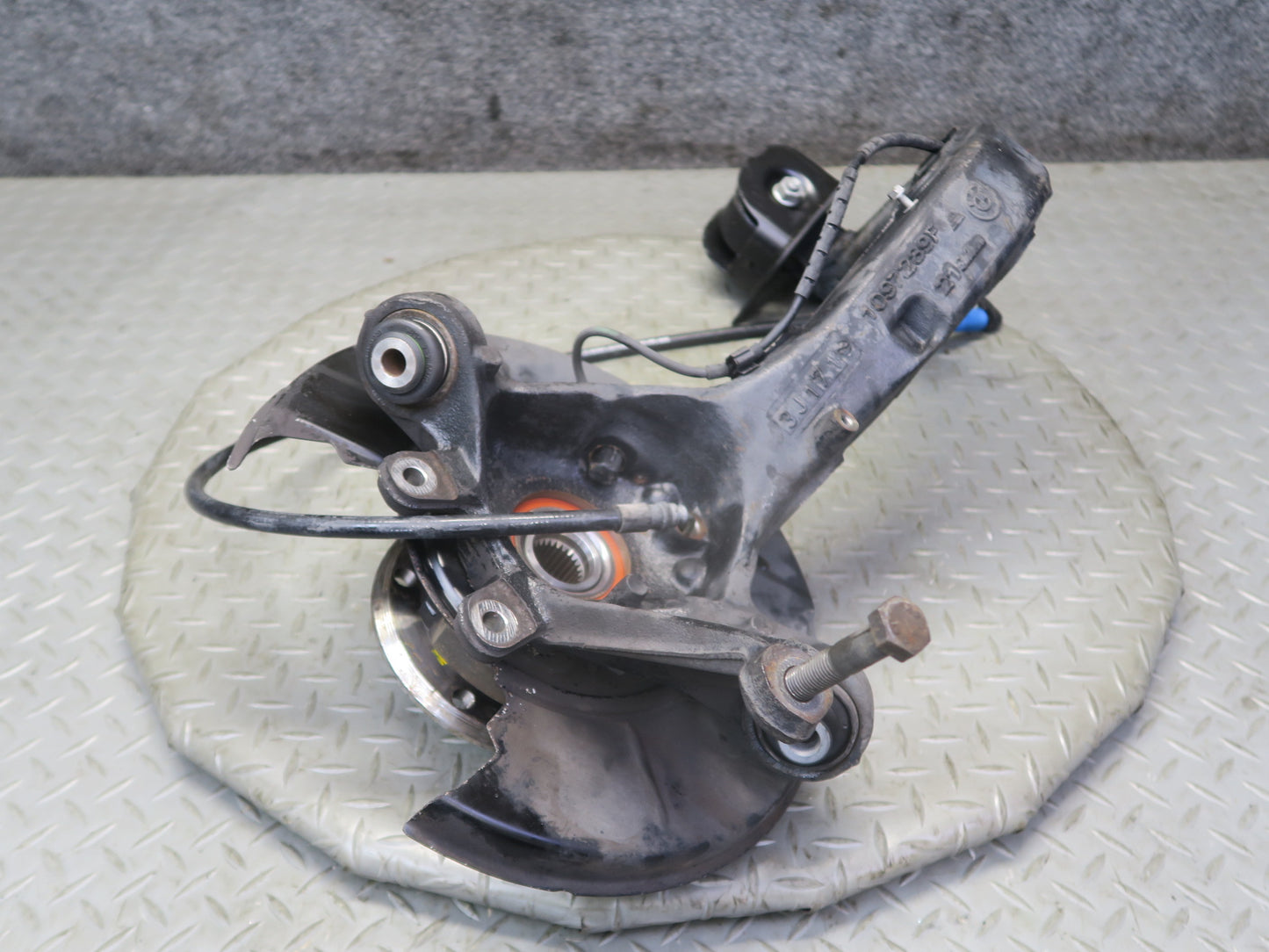 03-08 BMW E85 Z4 RWD Rear Left Spindle Knuckle Trailing Arm Hub Bearing 66K OEM