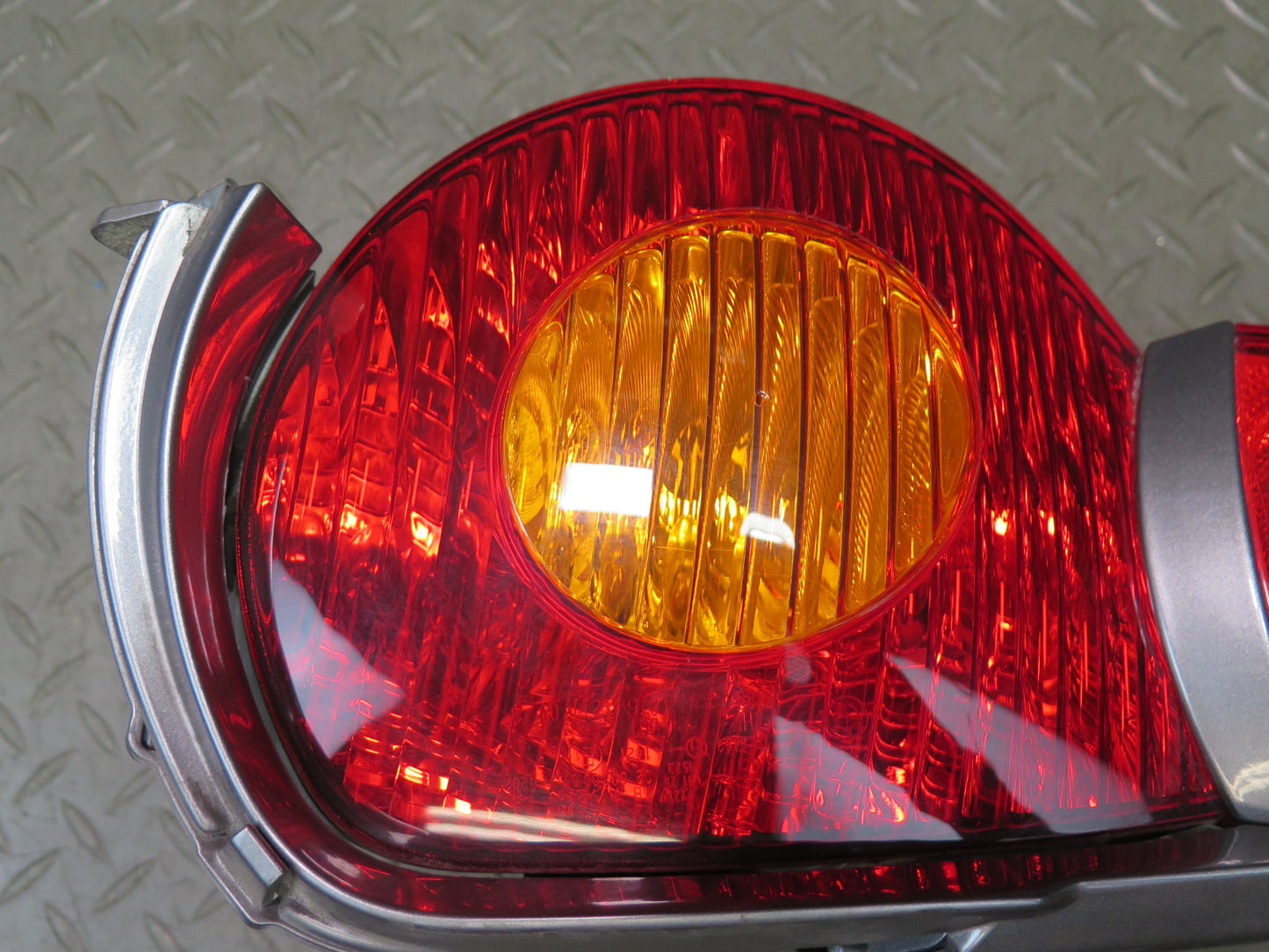 03-05 BMW E85 Z4 Rear Left & Right Tail Light Lamp w Molding Set 66K Miles OEM