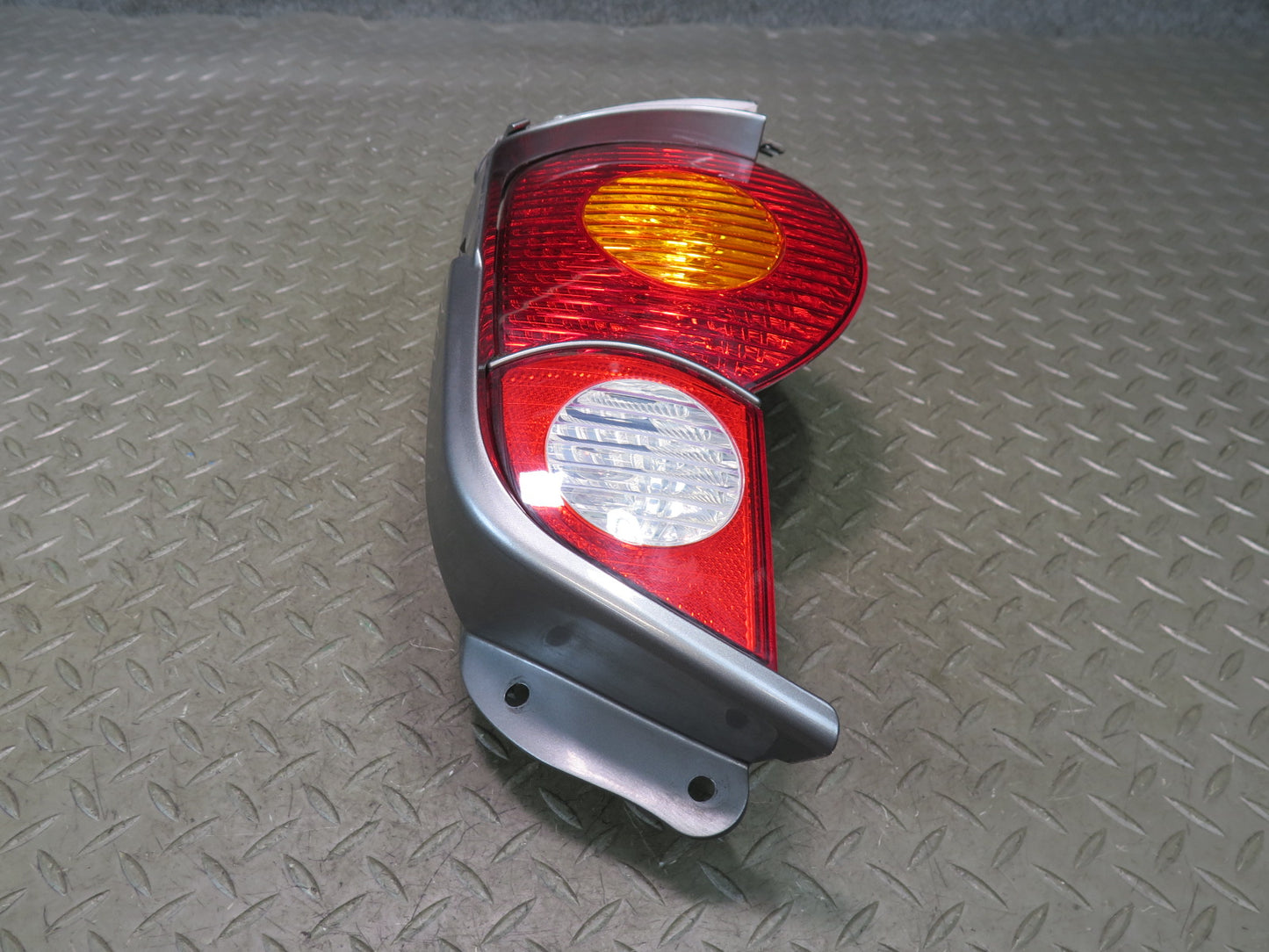 03-05 BMW E85 Z4 Rear Left & Right Tail Light Lamp w Molding Set 66K Miles OEM