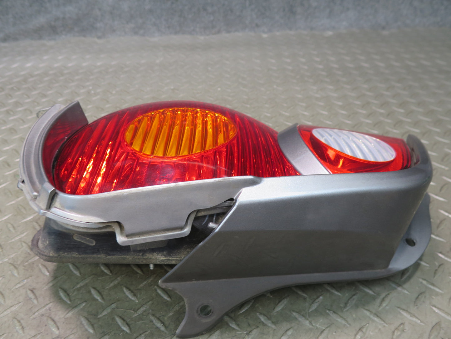 03-05 BMW E85 Z4 Rear Left & Right Tail Light Lamp w Molding Set 66K Miles OEM