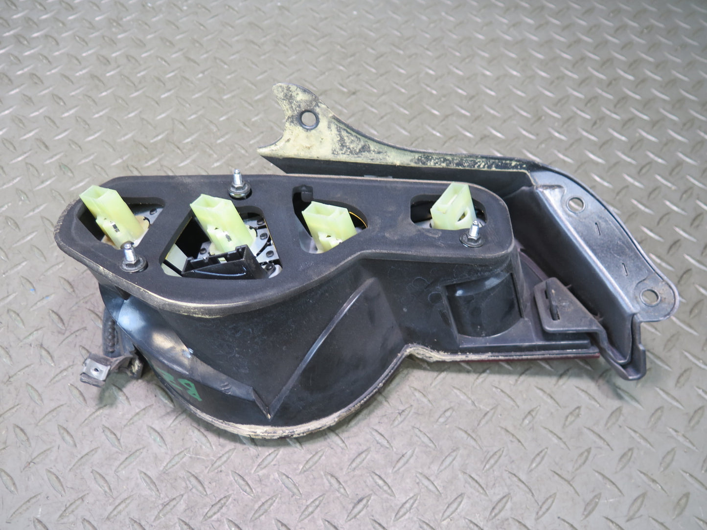 03-05 BMW E85 Z4 Rear Left & Right Tail Light Lamp w Molding Set 66K Miles OEM