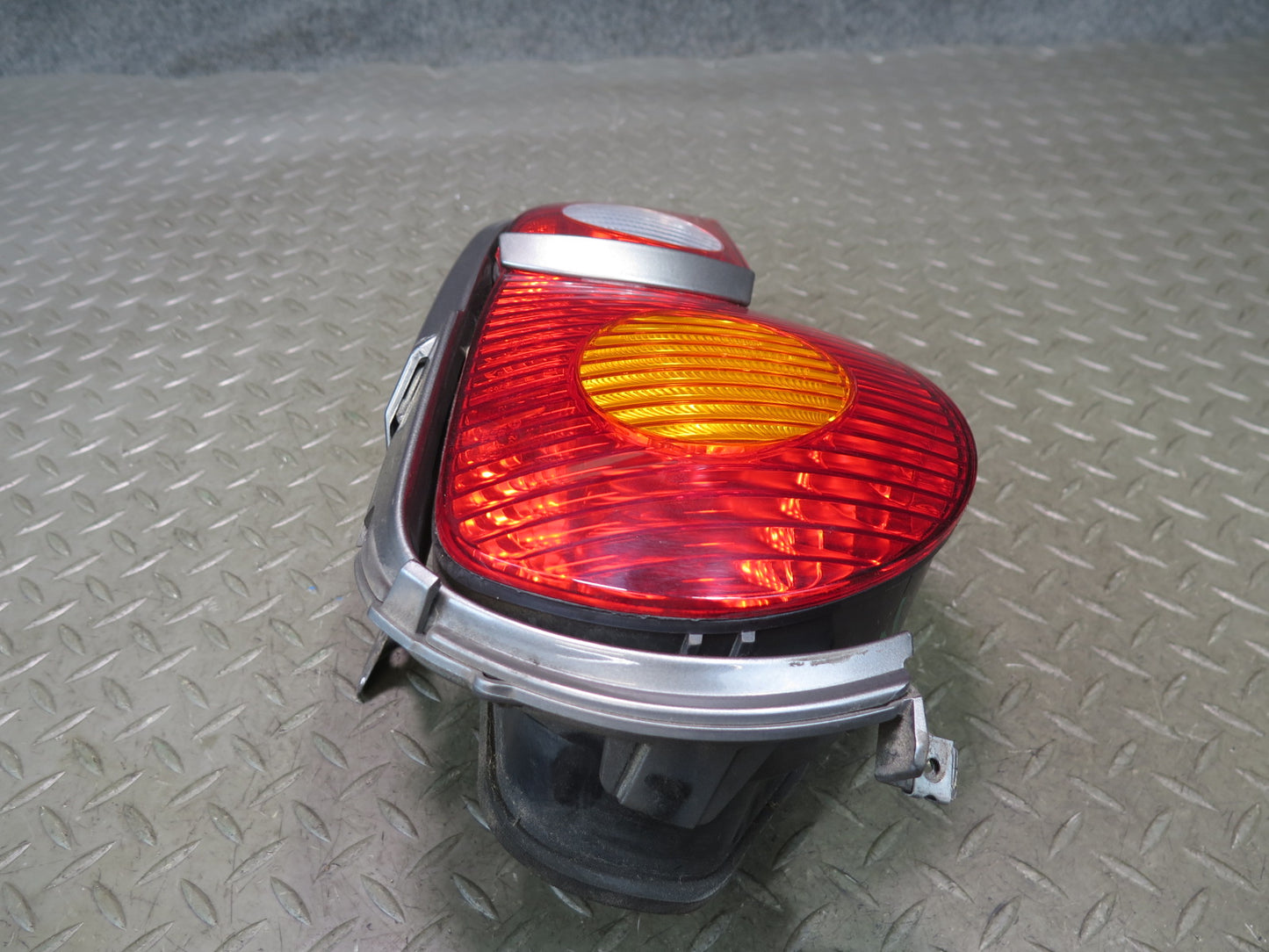 03-05 BMW E85 Z4 Rear Left & Right Tail Light Lamp w Molding Set 66K Miles OEM