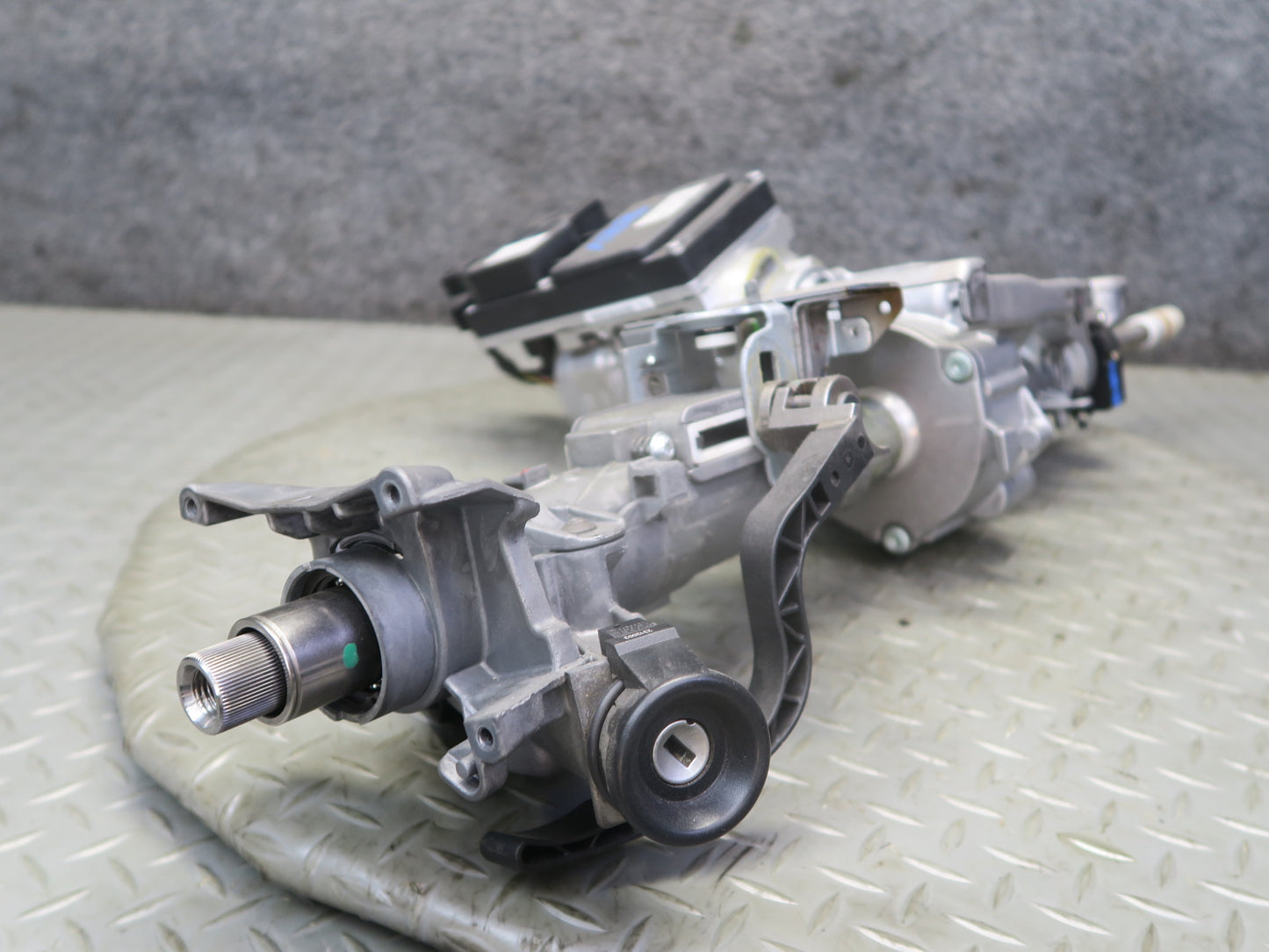 03-05 BMW E85 Z4 M/T Electric Power Steering Column w Motor Assy 66K Miles OEM