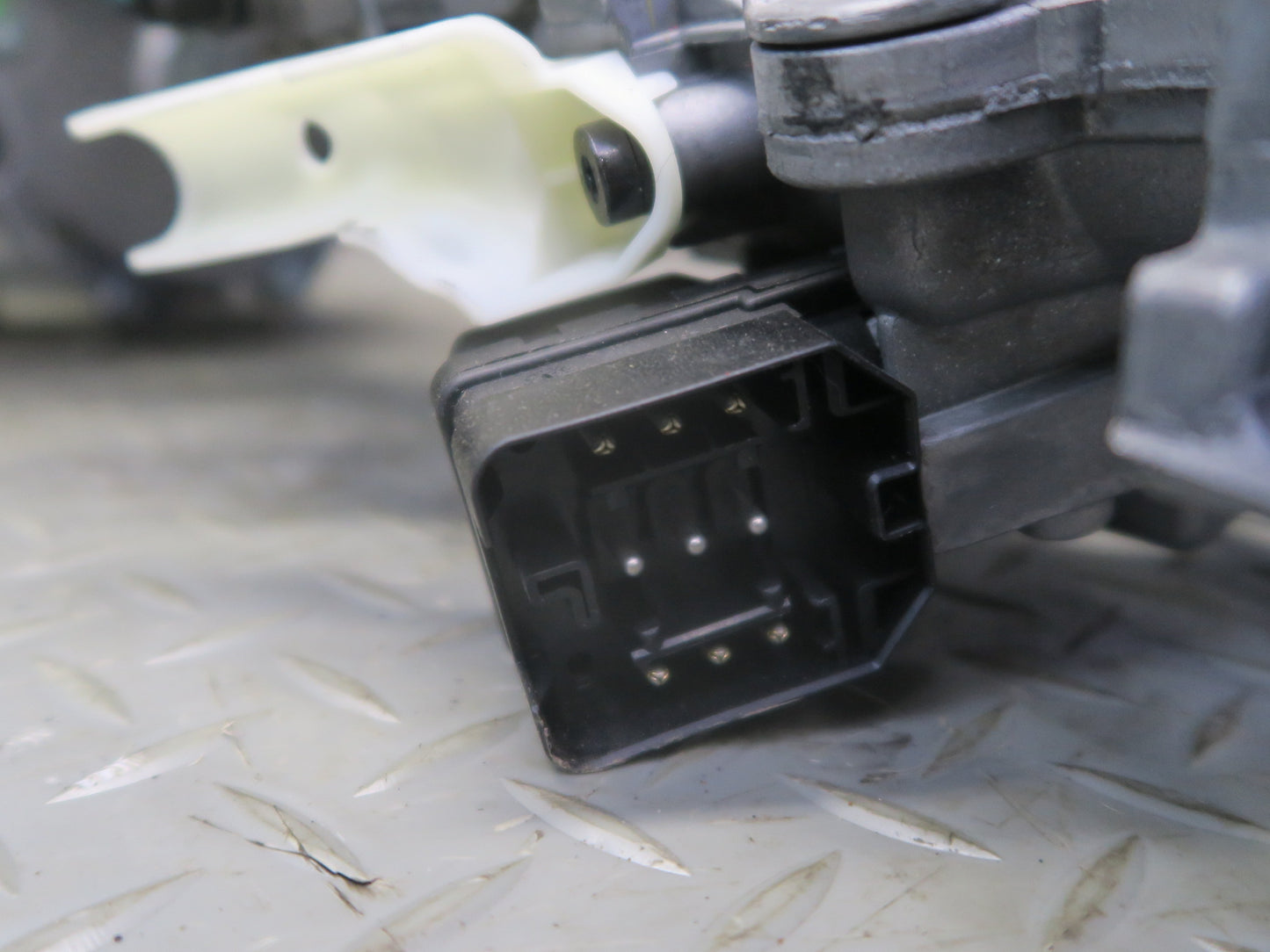03-05 BMW E85 Z4 M/T Electric Power Steering Column w Motor Assy 66K Miles OEM