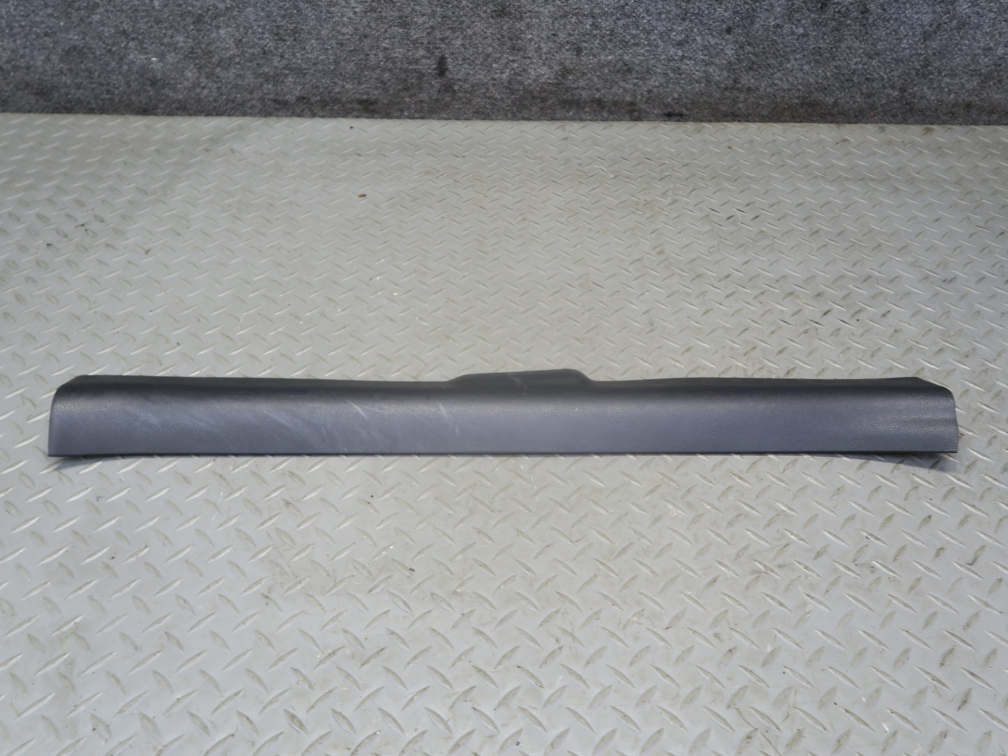 09-20 Nissan Z34 370Z Set of 2 Left & Right Door Sill Scuff Plate Trim Cover OEM