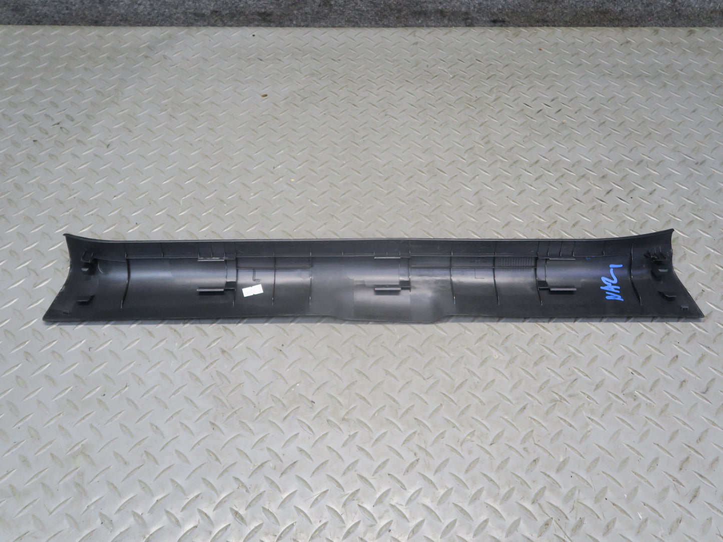 09-20 Nissan Z34 370Z Set of 2 Left & Right Door Sill Scuff Plate Trim Cover OEM