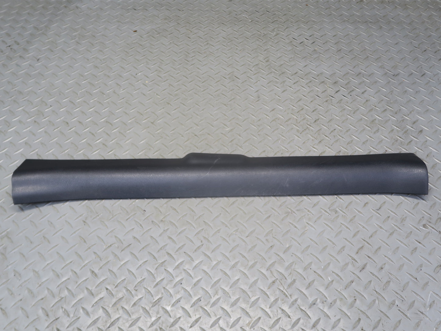 09-20 Nissan Z34 370Z Set of 2 Left & Right Door Sill Scuff Plate Trim Cover OEM