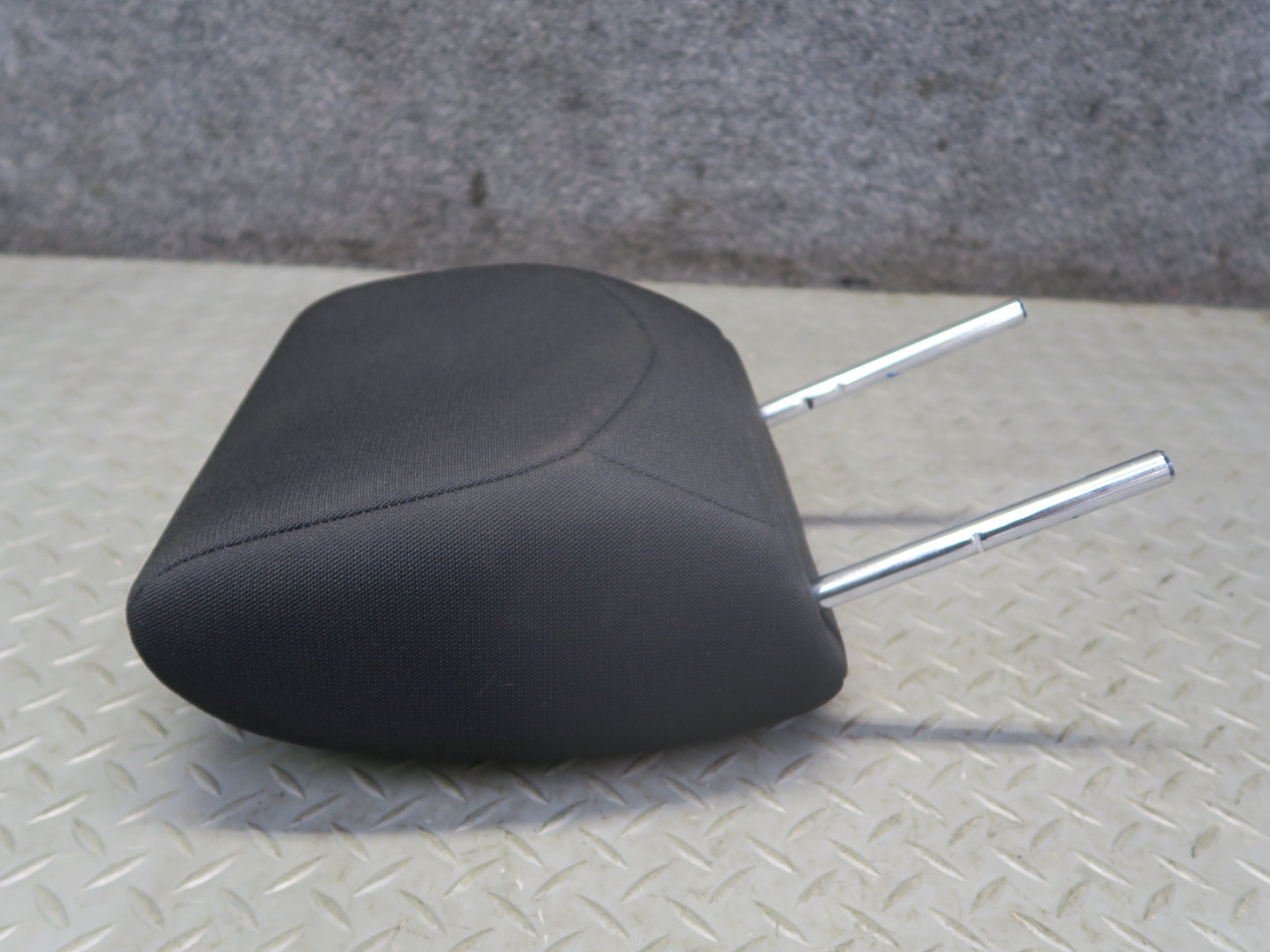 09-20 Nissan Z34 370Z Set of 2 Front Left & Right Seat Cloth Headrest OEM