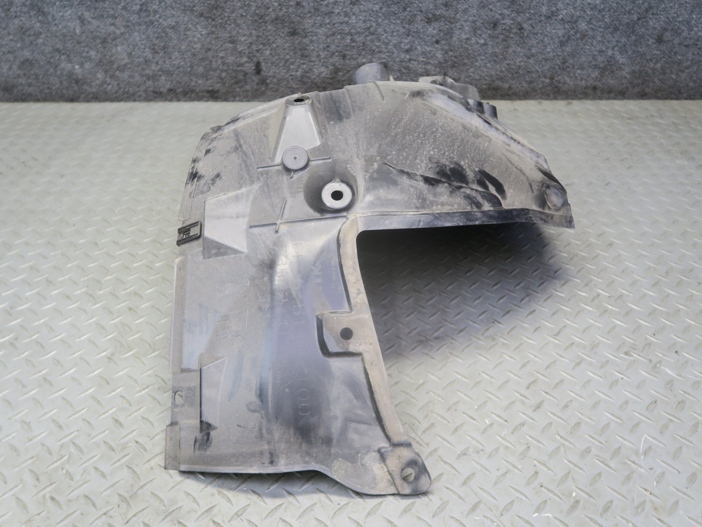 09-20 Nissan Z34 370Z Set of 2 Front Right Fender Splash Shield Guard OEM