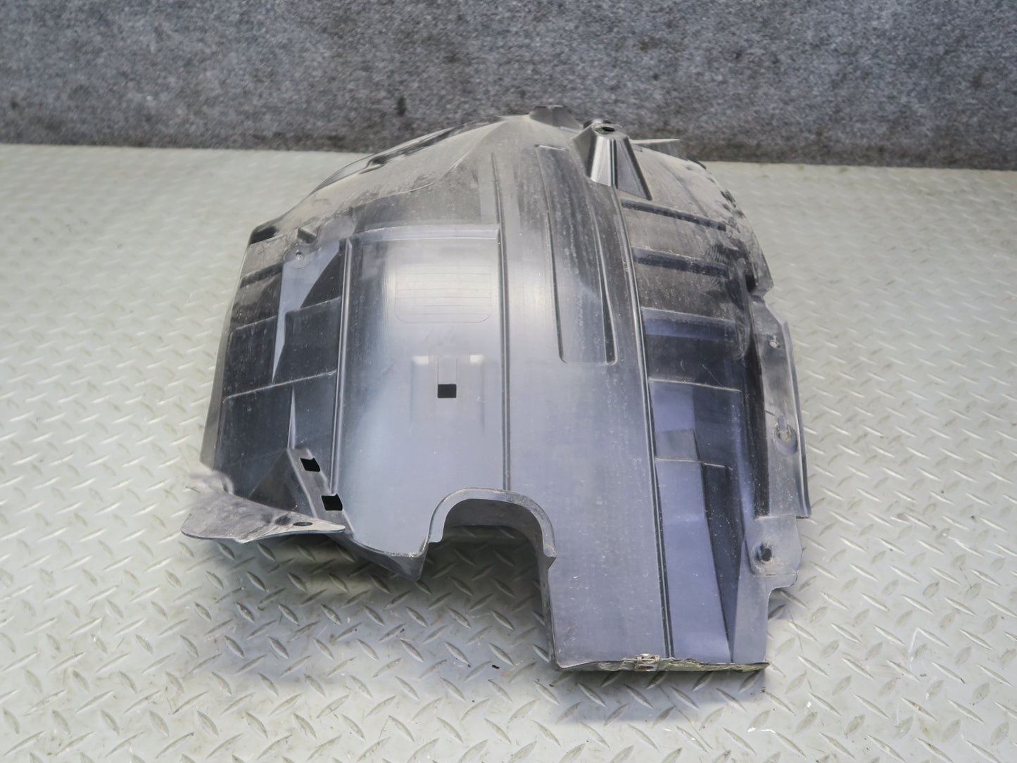 09-20 Nissan Z34 370Z Set of 2 Front Right Fender Splash Shield Guard OEM