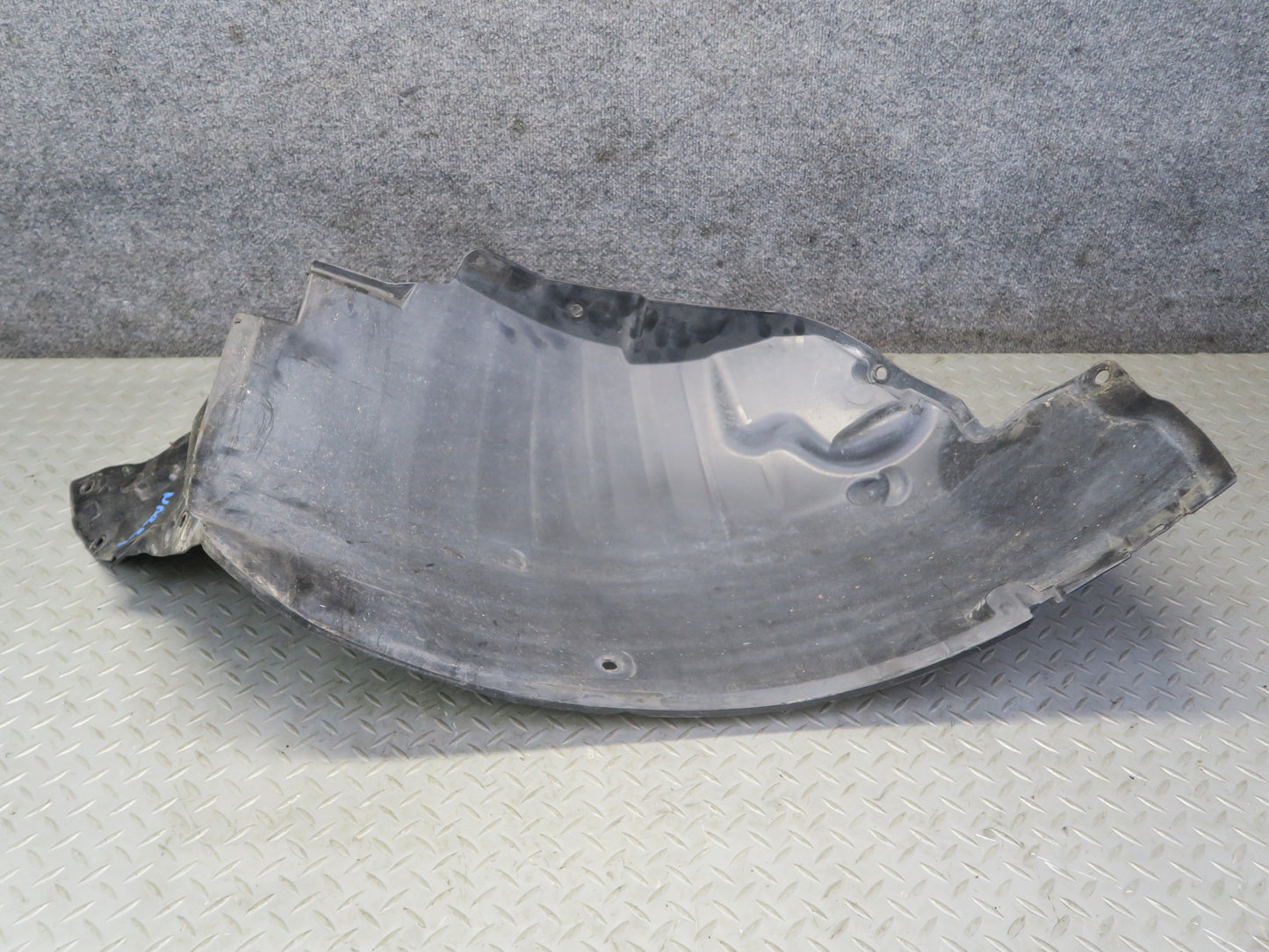 09-20 Nissan Z34 370Z Set of 2 Front Right Fender Splash Shield Guard OEM