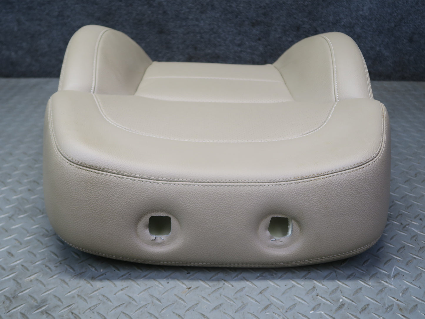12-15 Mercedes W166 Ml-class Front Right Seat Upper Backrest Cushion OEM
