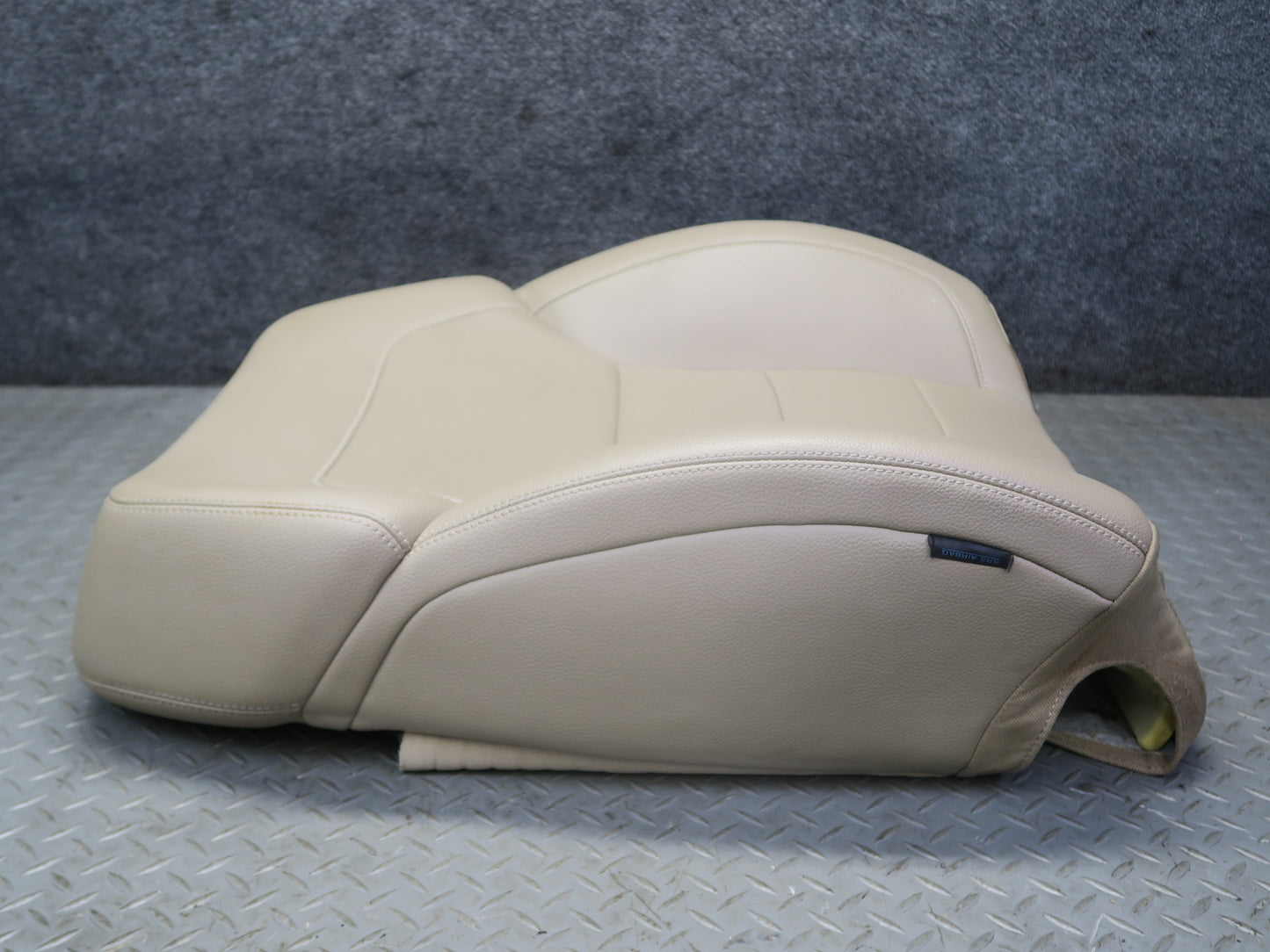 12-15 Mercedes W166 Ml-class Front Right Seat Upper Backrest Cushion OEM