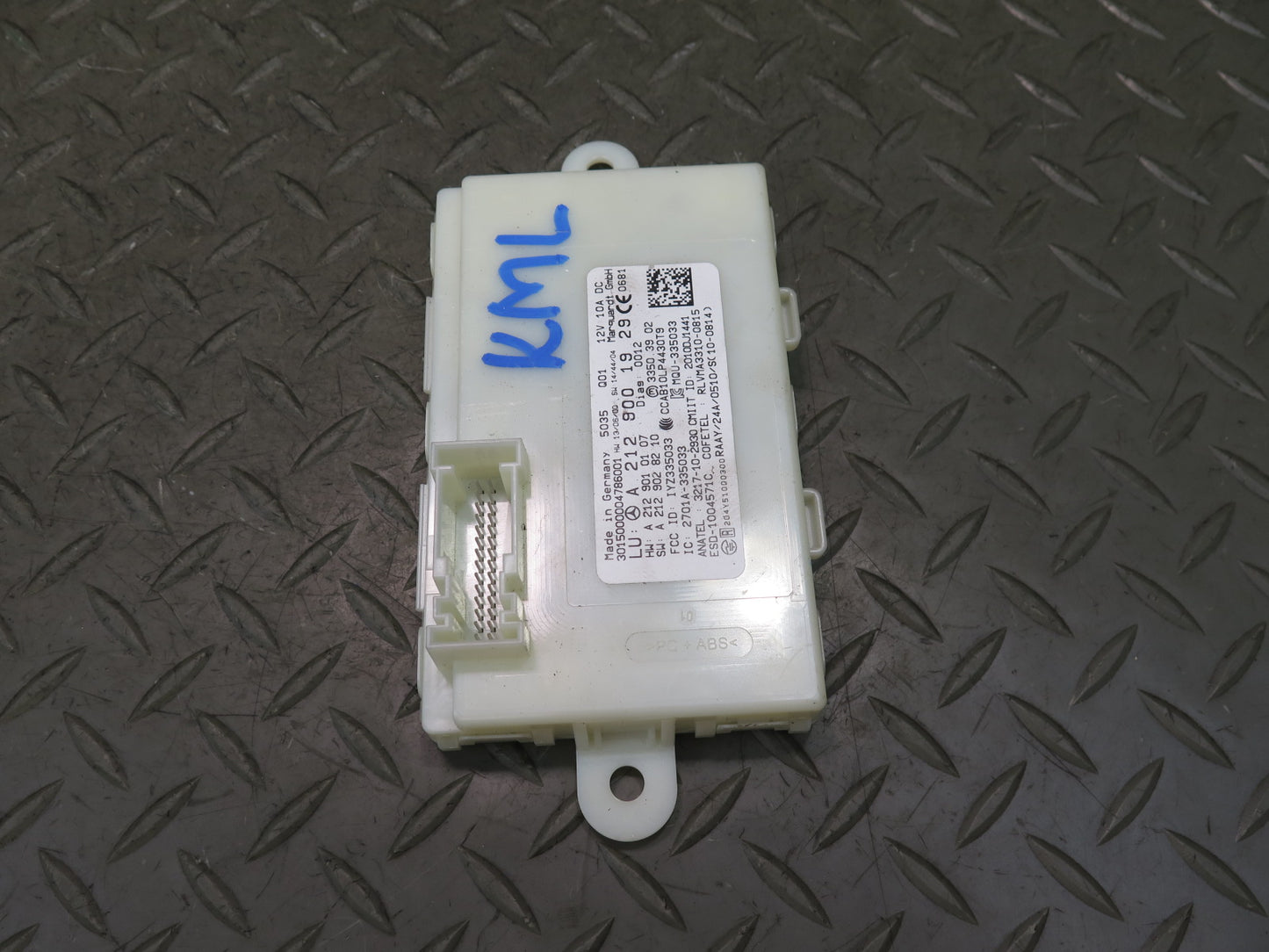 12-15 Mercedes W166 Ml-class Keyless GO Entry Control Module 2129001929 OEM