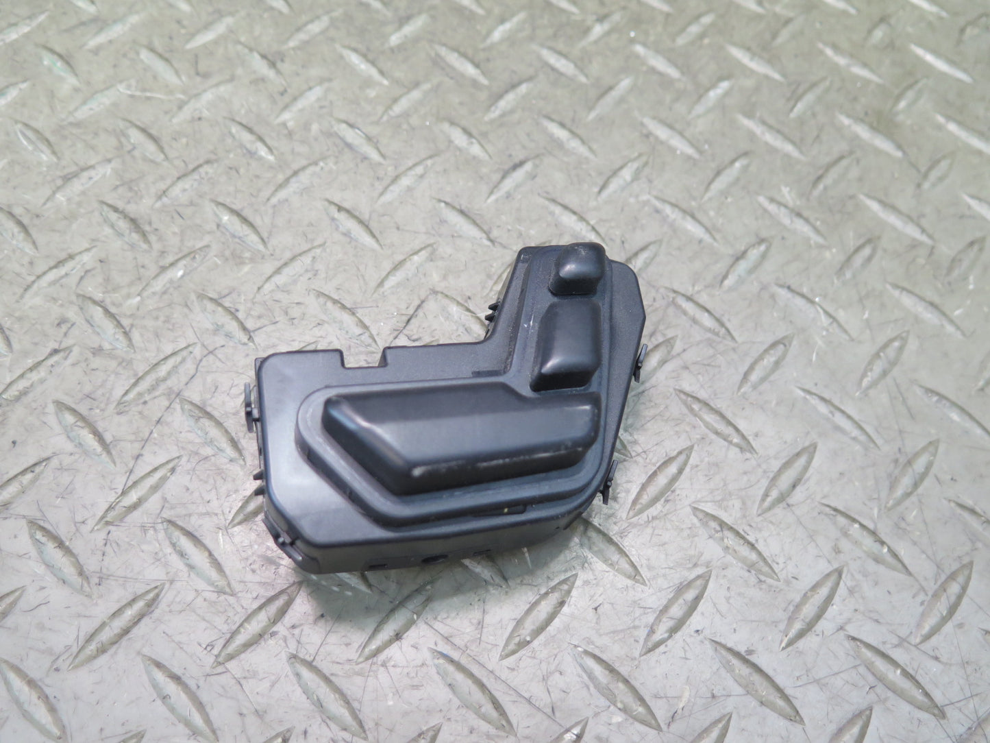 12-15 Mercedes W166 Ml-class Front Right Seat Adjustment Control Switch OEM