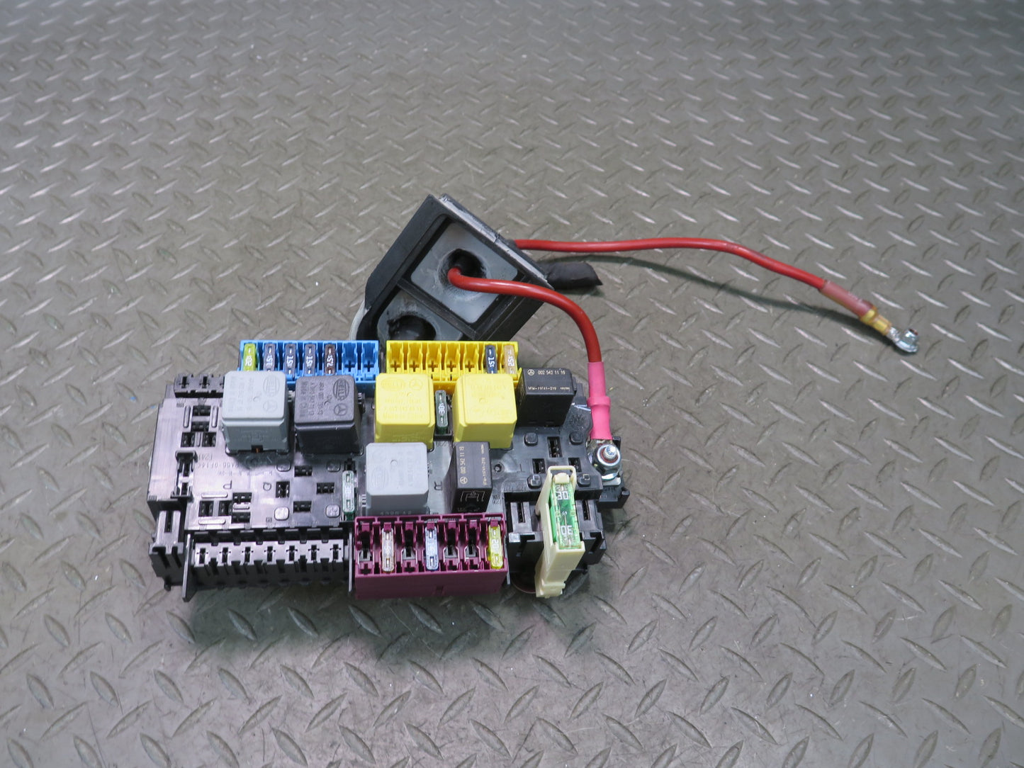 12-15 Mercedes W166 Ml-class Fuse Relay Box Module 1669063801 OEM